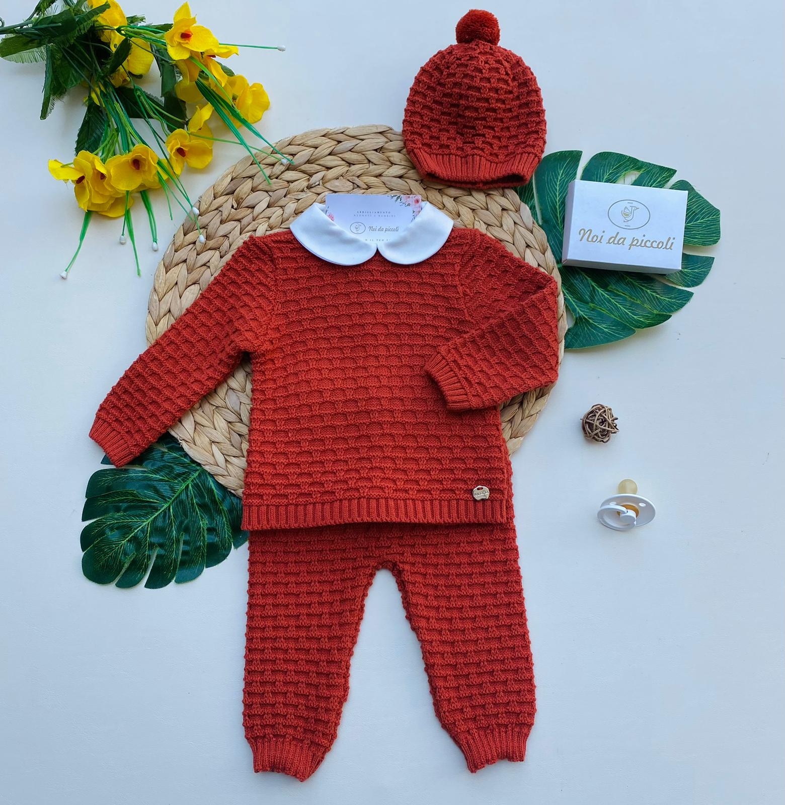 COMPLETO 3 PZ CON COLLETTO BIANCO FILATO CALDO RUGGINE