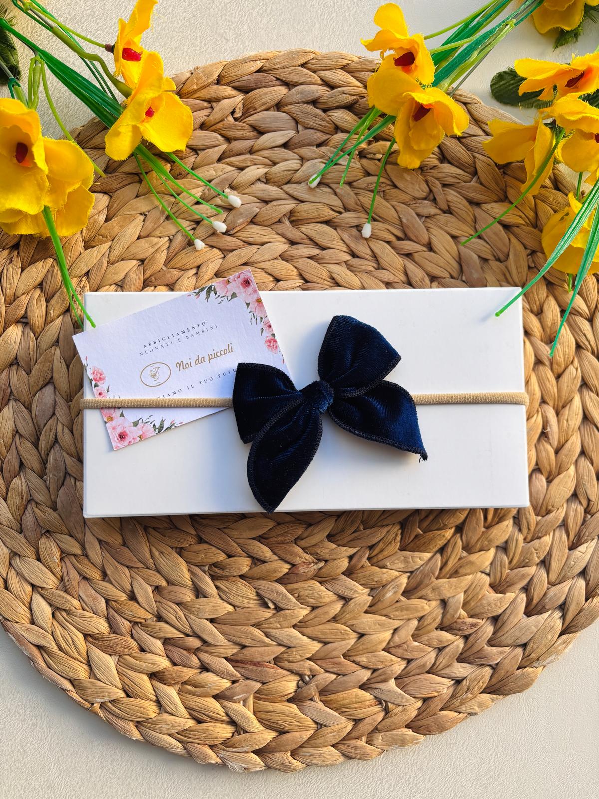 FASCIA CON FIOCCHETTO LITTLE BLU - Noi da piccoli