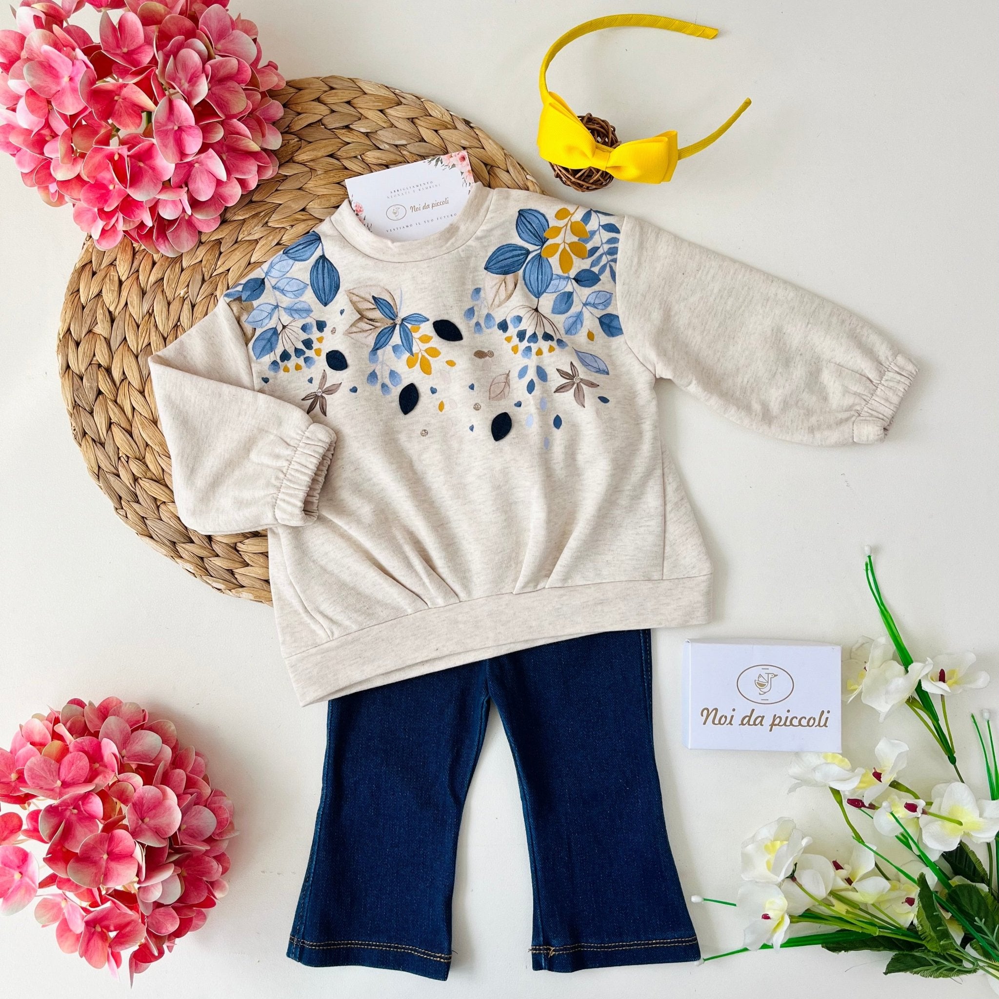 FELPINA BEIGE CON FIORI BLUETTE E LEGGINS - Noi da piccoli