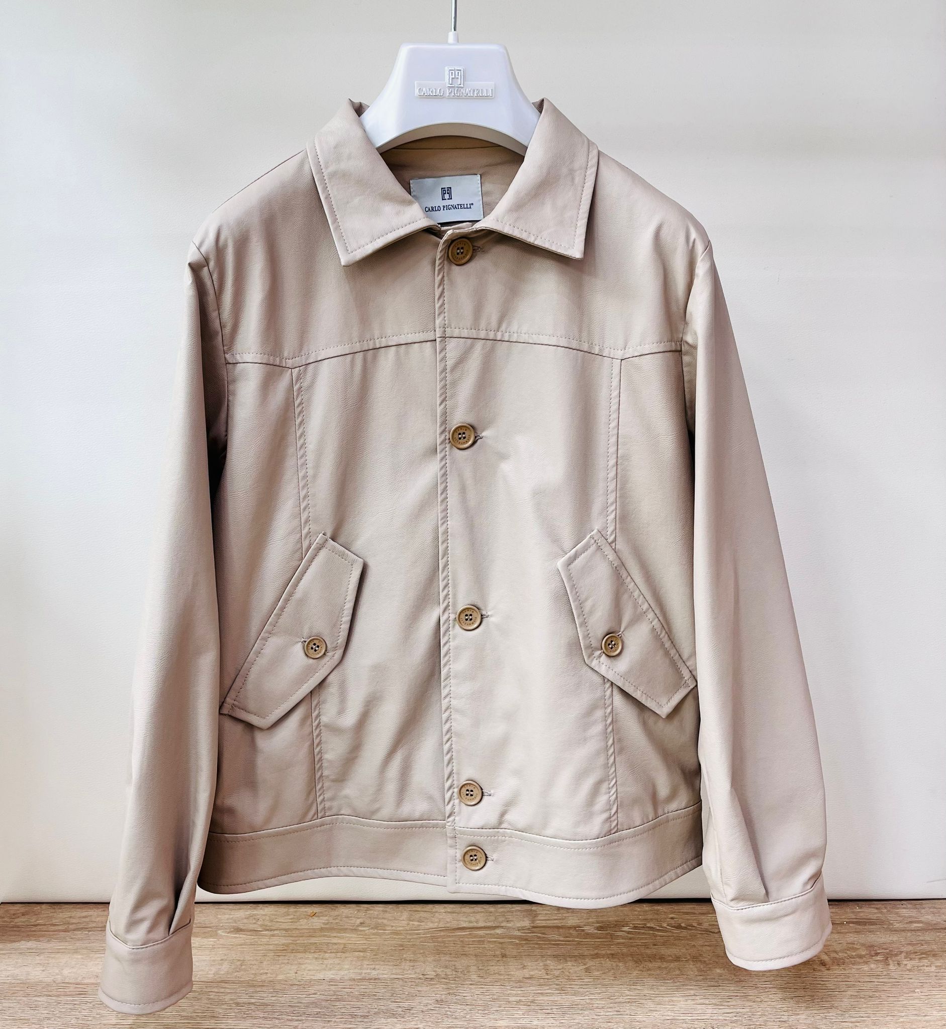 GIACCA ECO - PELLE BEIGE BOTTONI LEGNO - Noi da piccoli