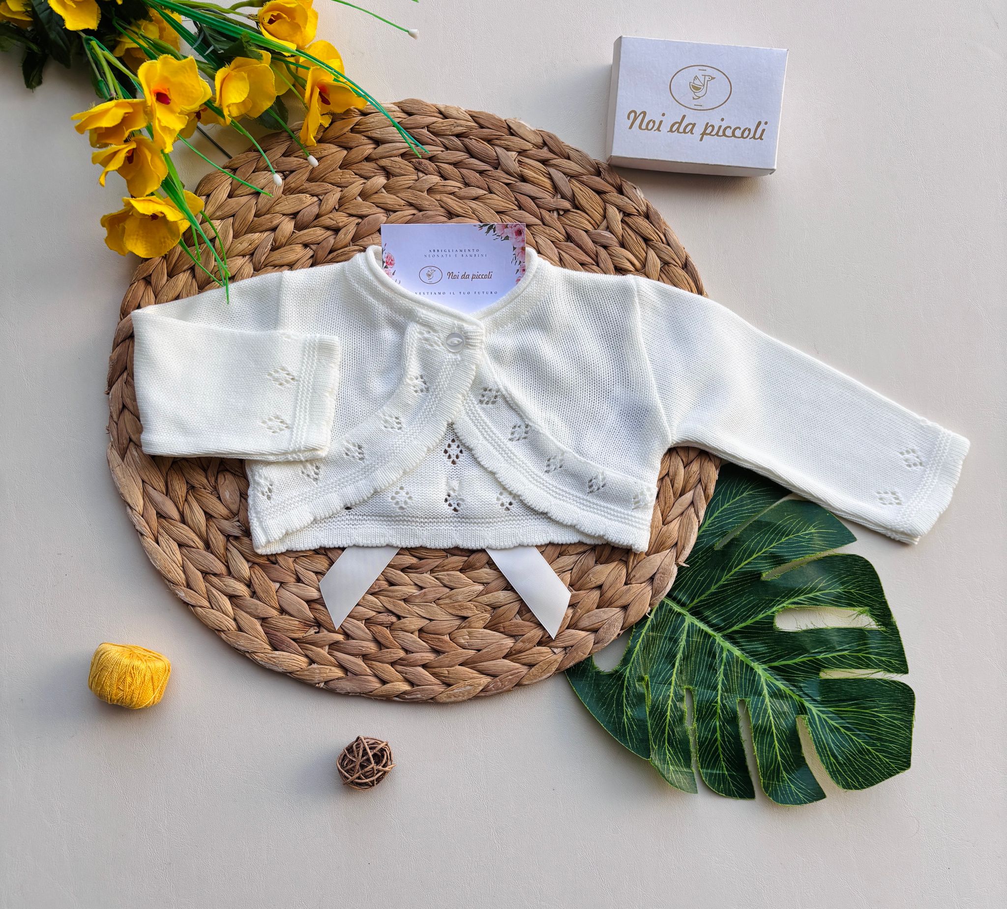 GOLFINO CON FIOCCO SUL RETRO FILATO CALDO CRUDO - Noi da piccoli