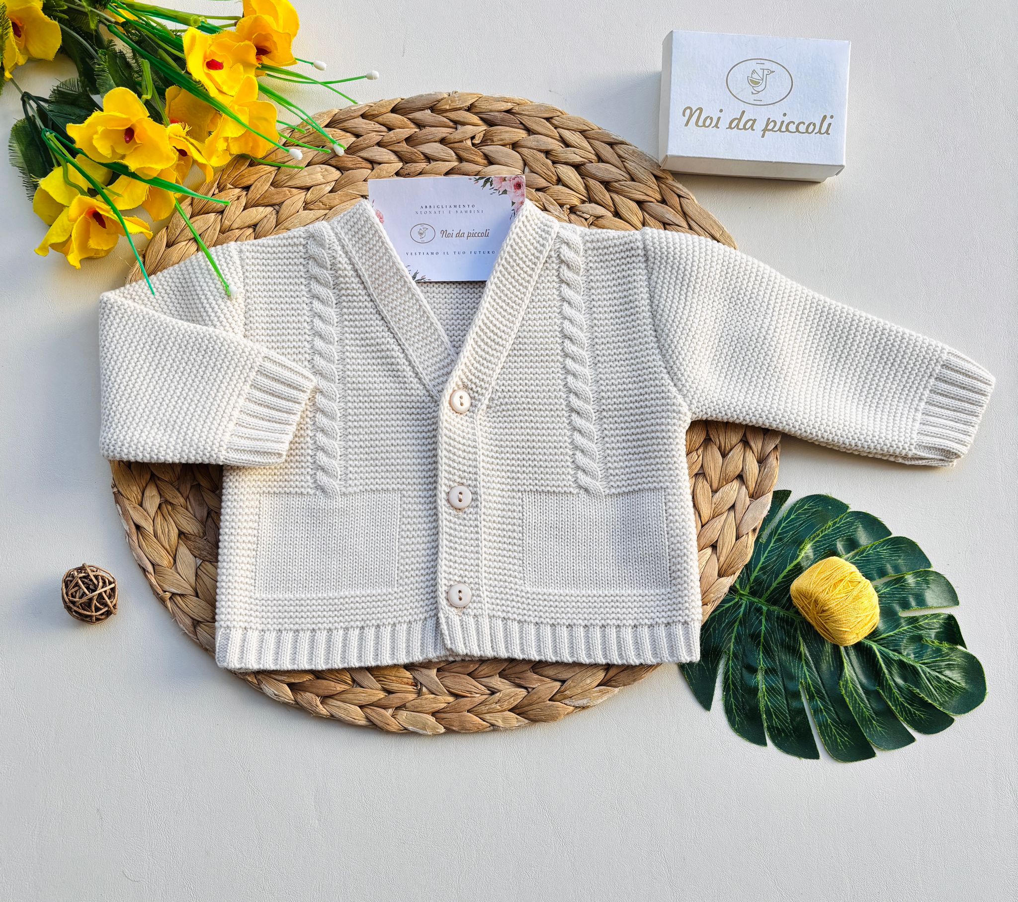 GOLFINO IN FILATO CALDO ARENA - Noi da piccoli