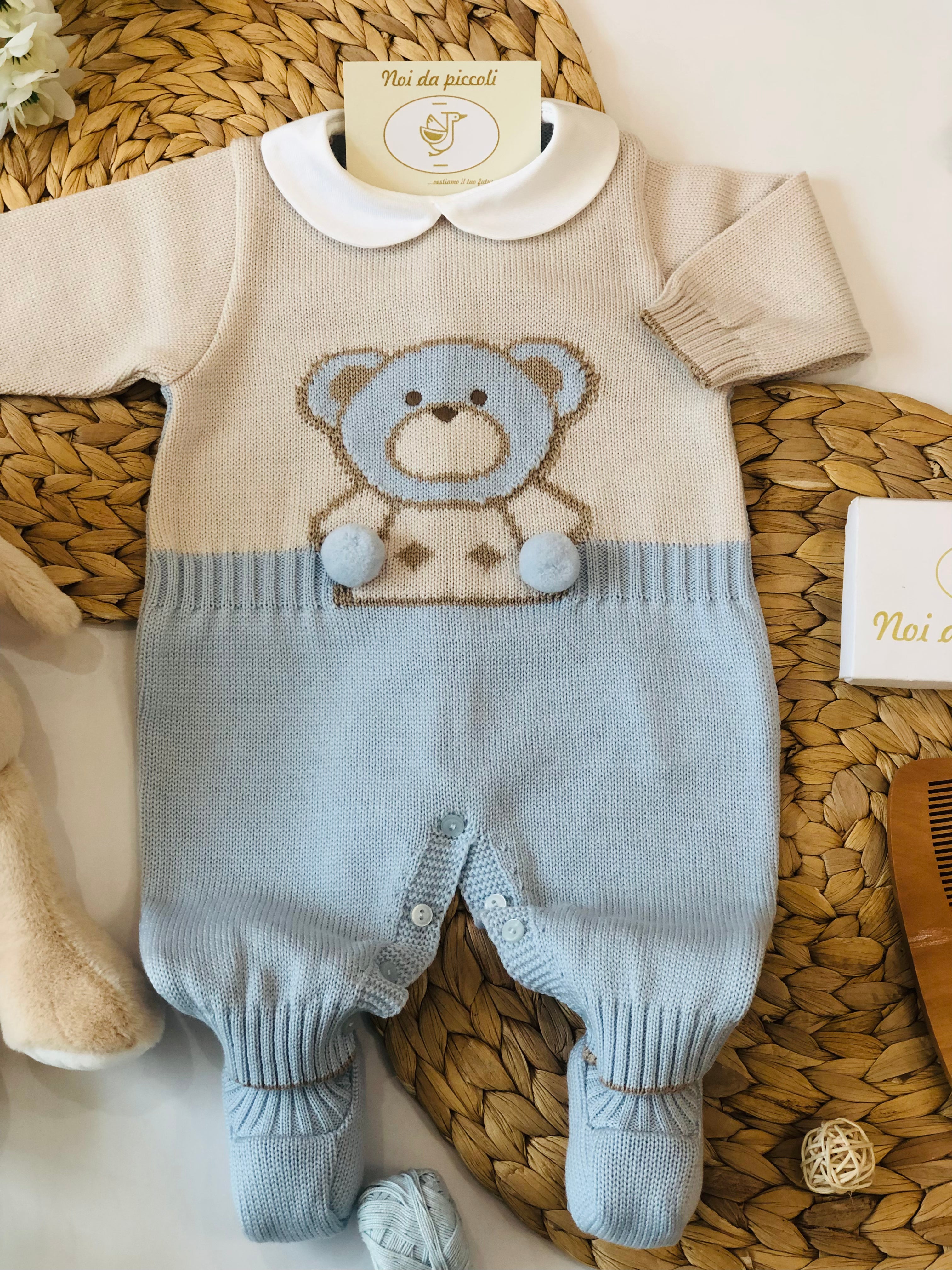 ONEsie WITH SKY TOBACCO SLIPPERS