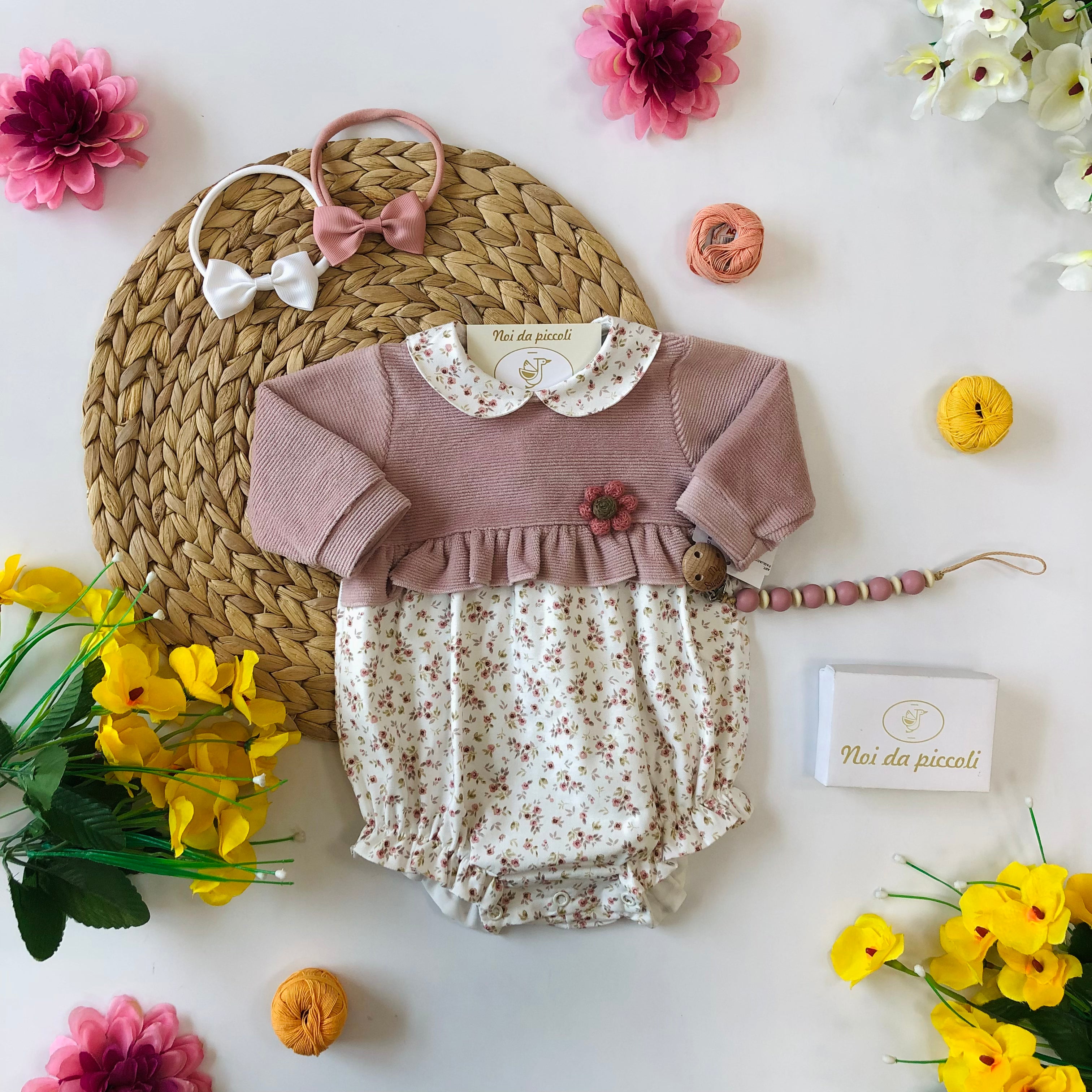 CREAM AND POWDER FLOWERS ROMPER