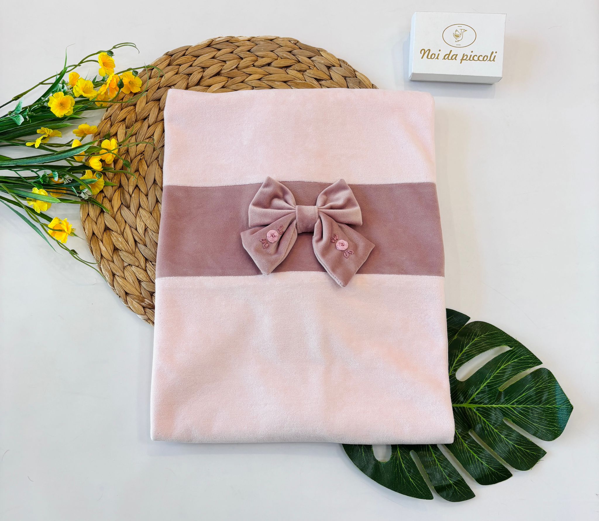 COPERTINA  CINIGLIA ROSA E MALVA FIOCCO