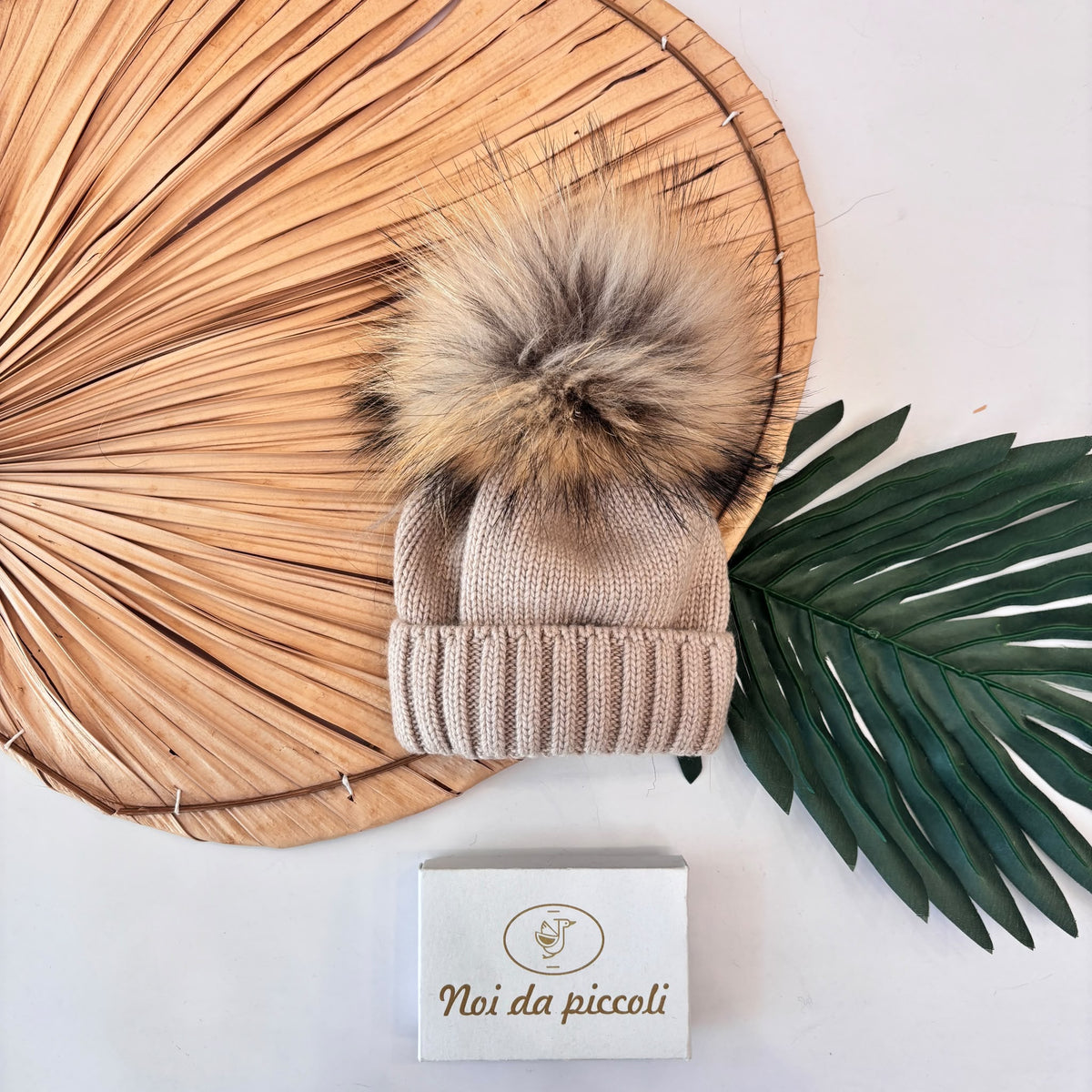 CAPPELLINO LANA E CASHEMIRE PON POM VOLPE BEIGE