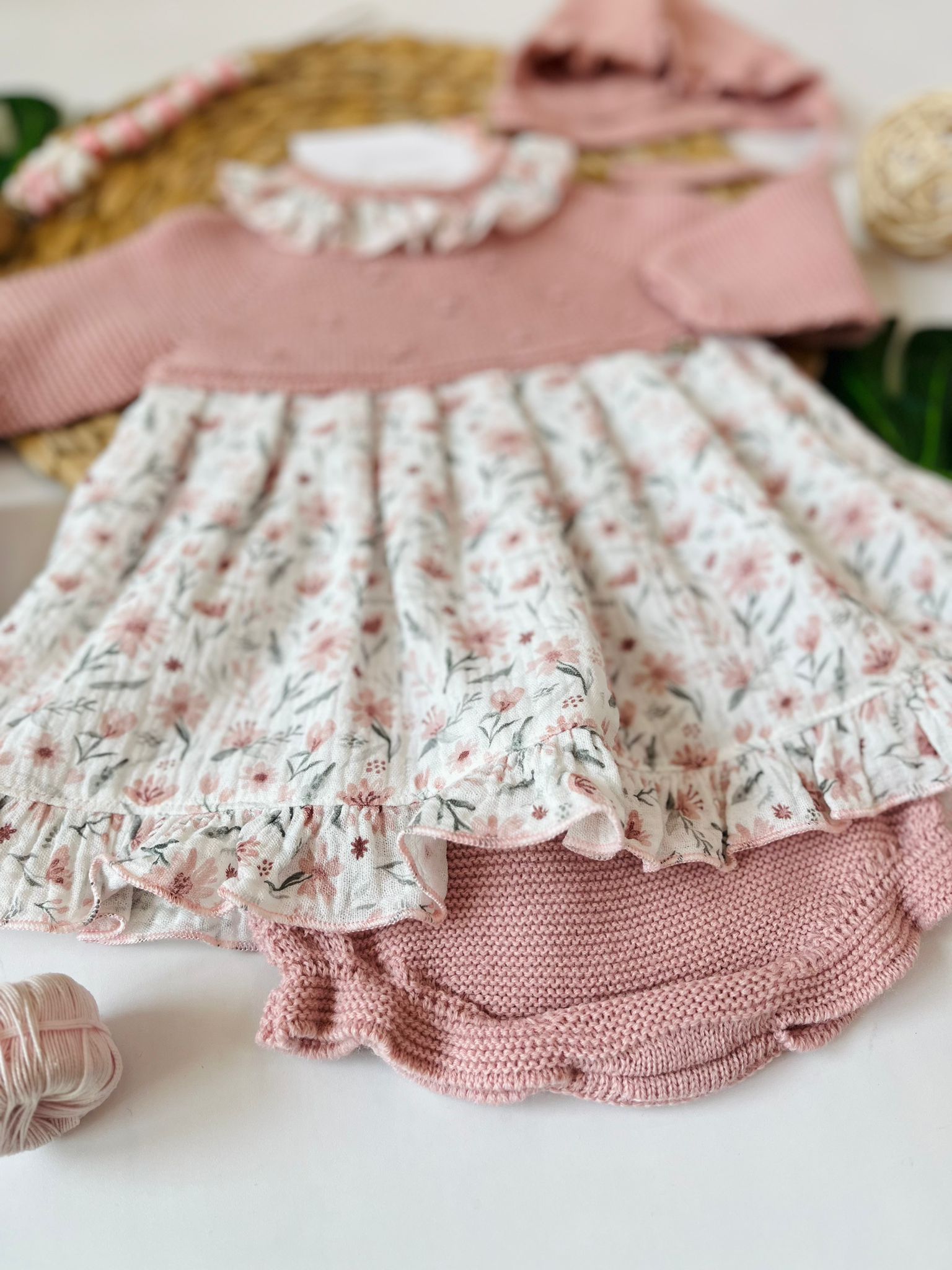 Robe chaude en coton avec culotte à fleurs d'hiver roses