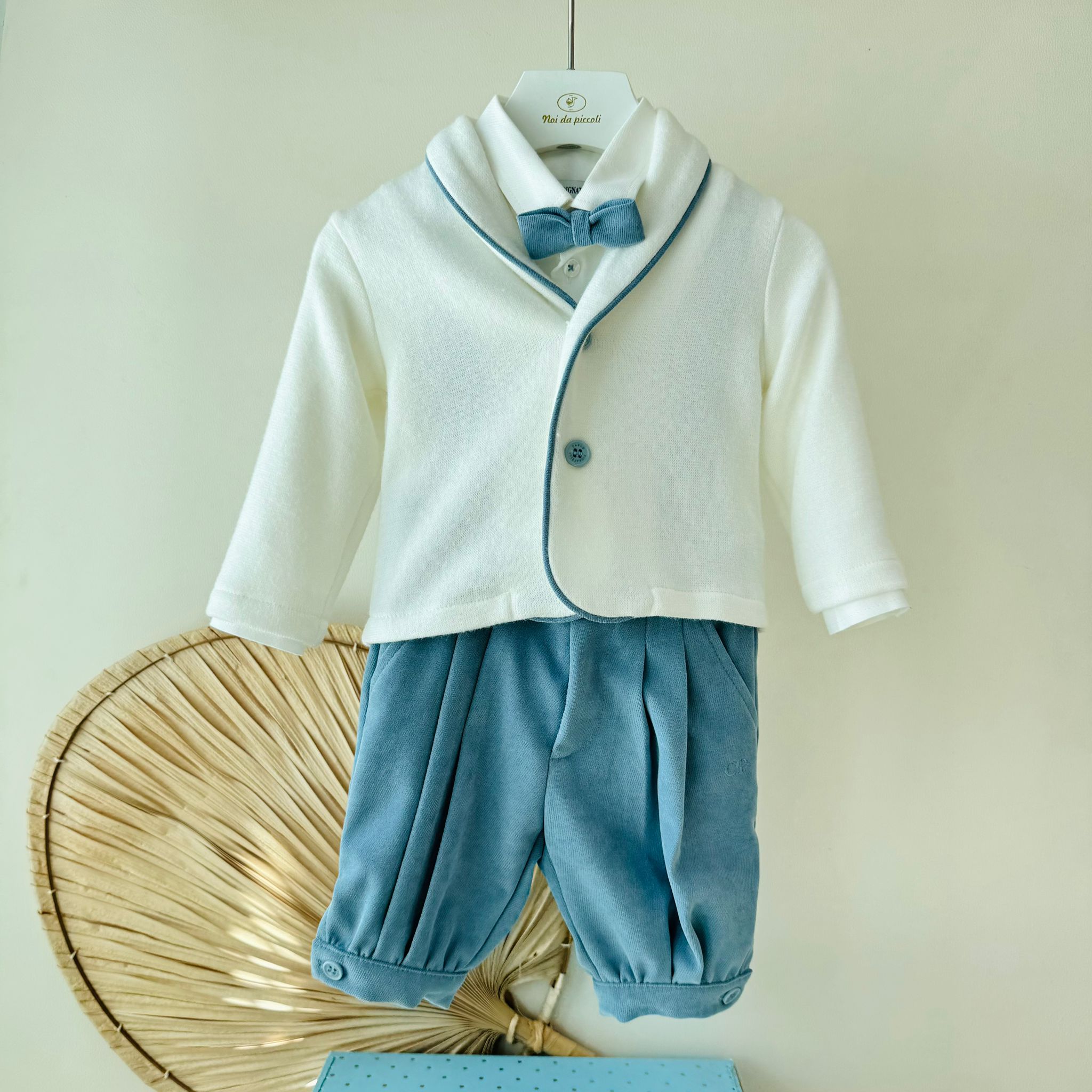 COMPLETO CERIMONIALE IN VELLUTO AZZURRO