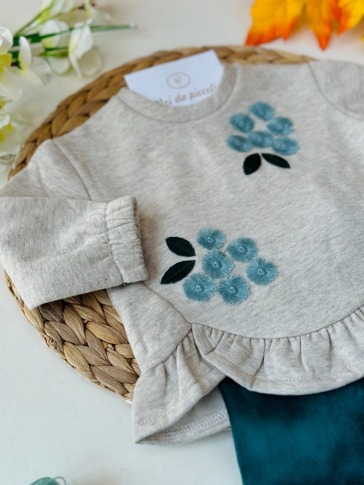 MAGLIA BEIGE CON LEGGINS PETROLIO BOTELLA - Noi da piccoli