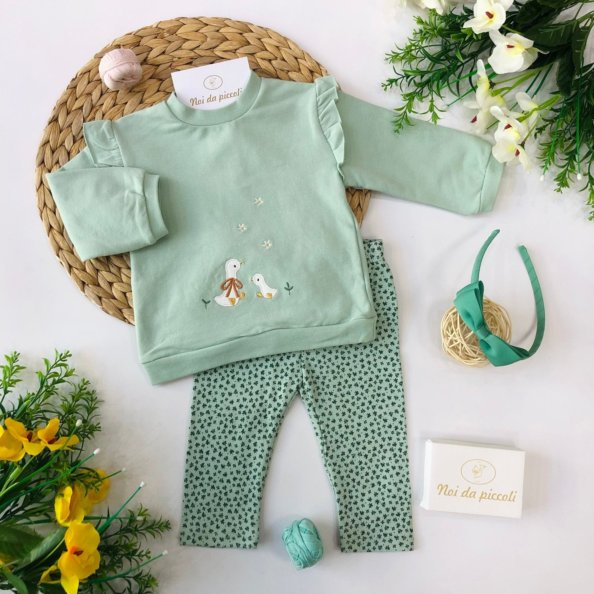 MAGLIA CON LEGGINS VERDE IN FELPA - Noi da piccoli