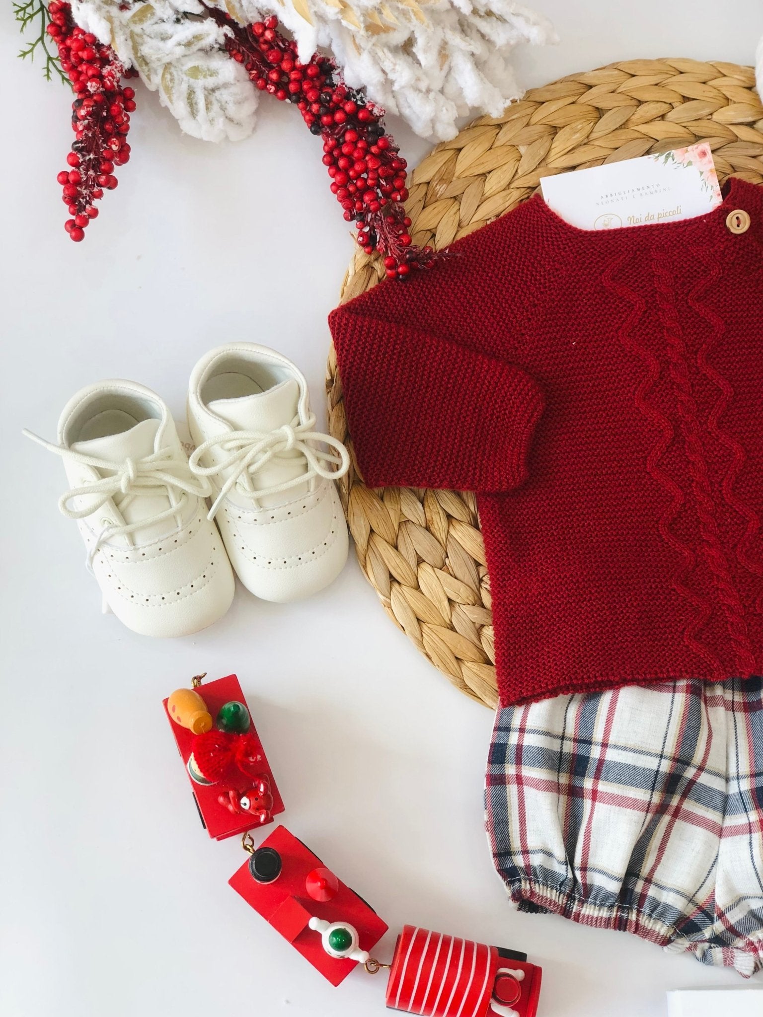 MAGLIATTINA CON CULOTTE LANA MERINO E FILATO CALDO RIOJA - Noi da piccoli