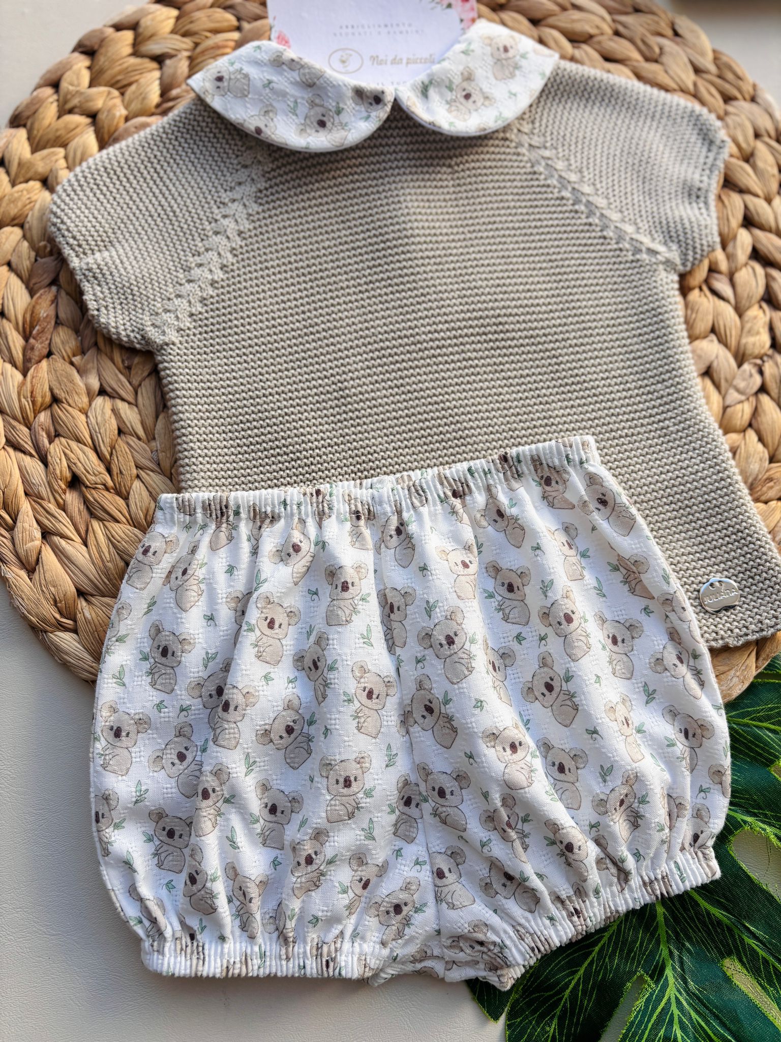 MAGLIETTINA CON CULOTTE IN COTONE CON PICCOLI KOALA BEIGE - Noi da piccoli