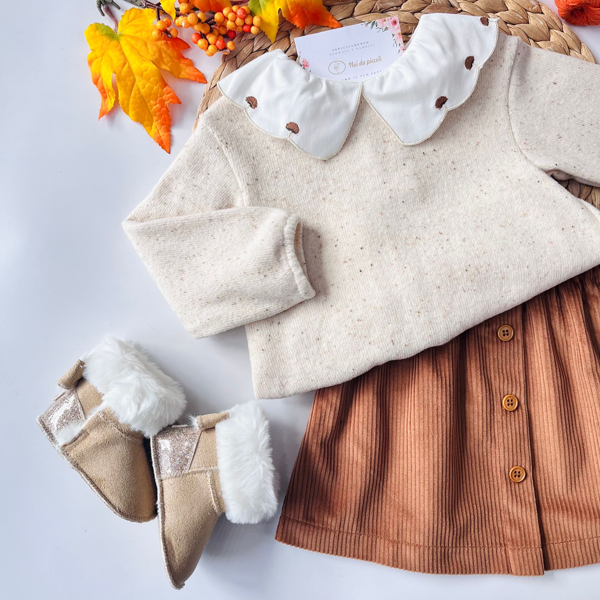 MAGLIONCINO CON GONNELLINA VELLUTINO A COSTINE BOSCO - Noi da piccoli