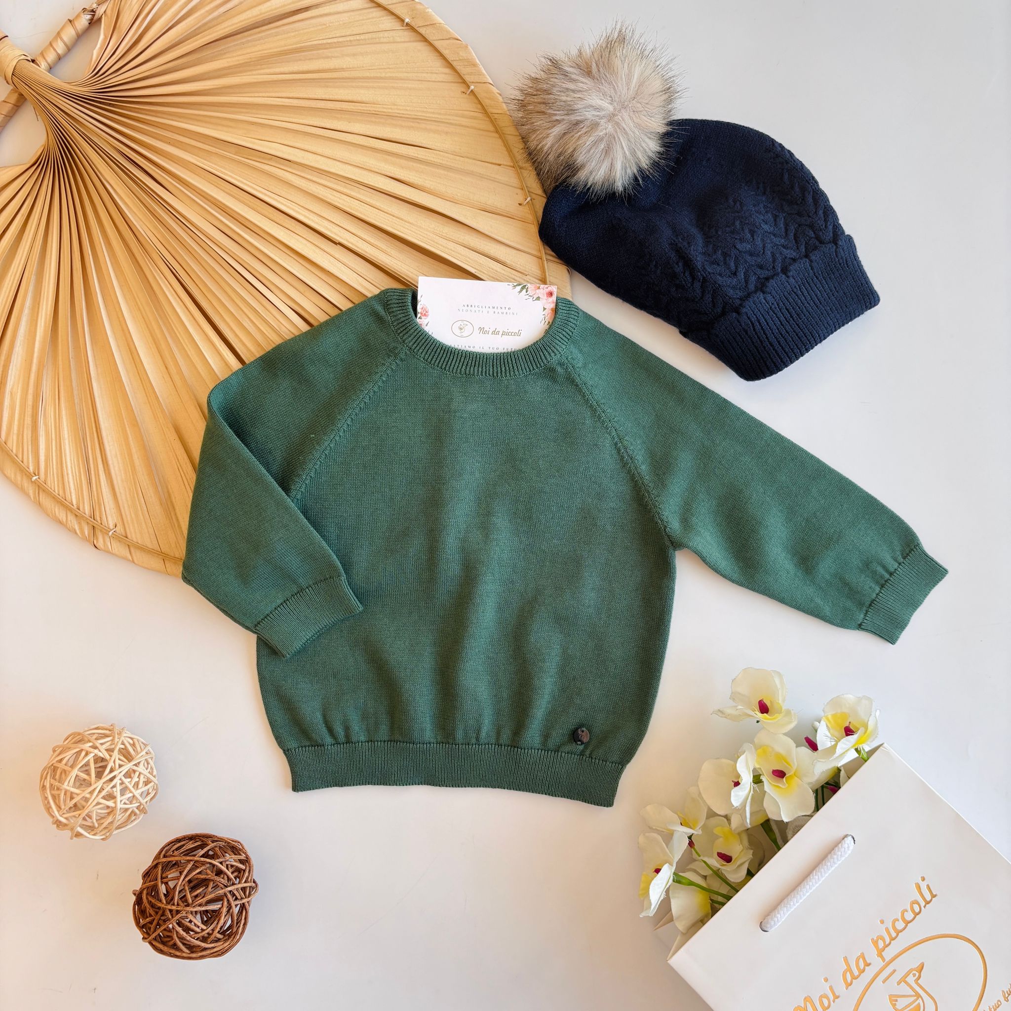 MAGLIONCINO IN FILATO CALDO VERDE - Noi da piccoli