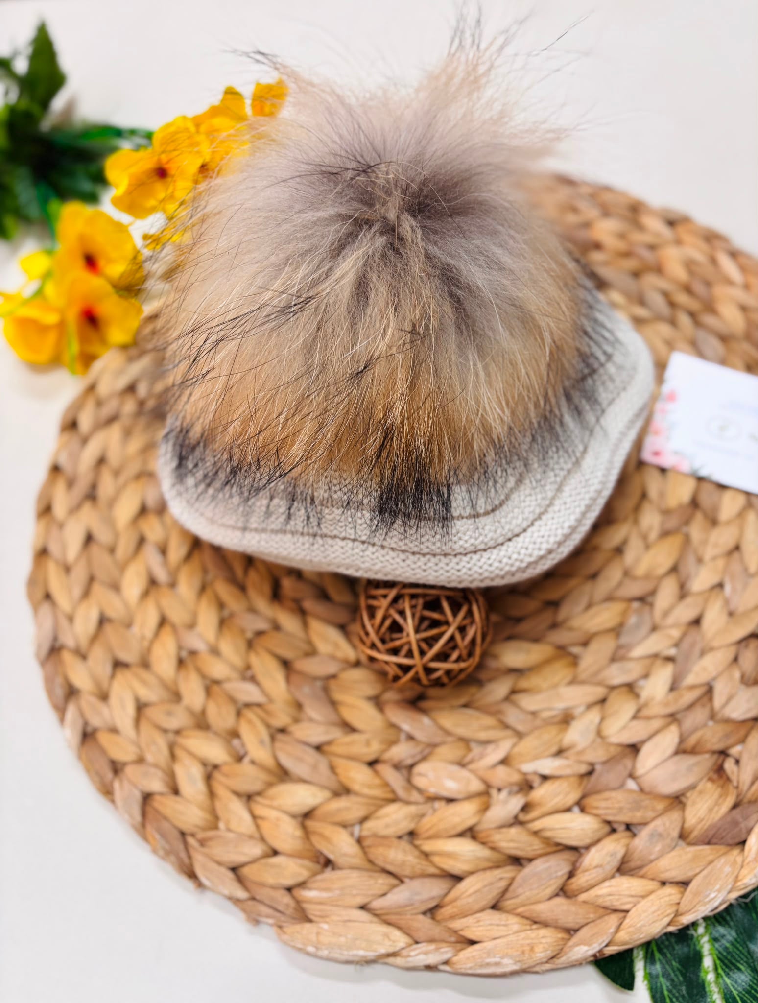 cappellino FILATO CALDO BEIGE