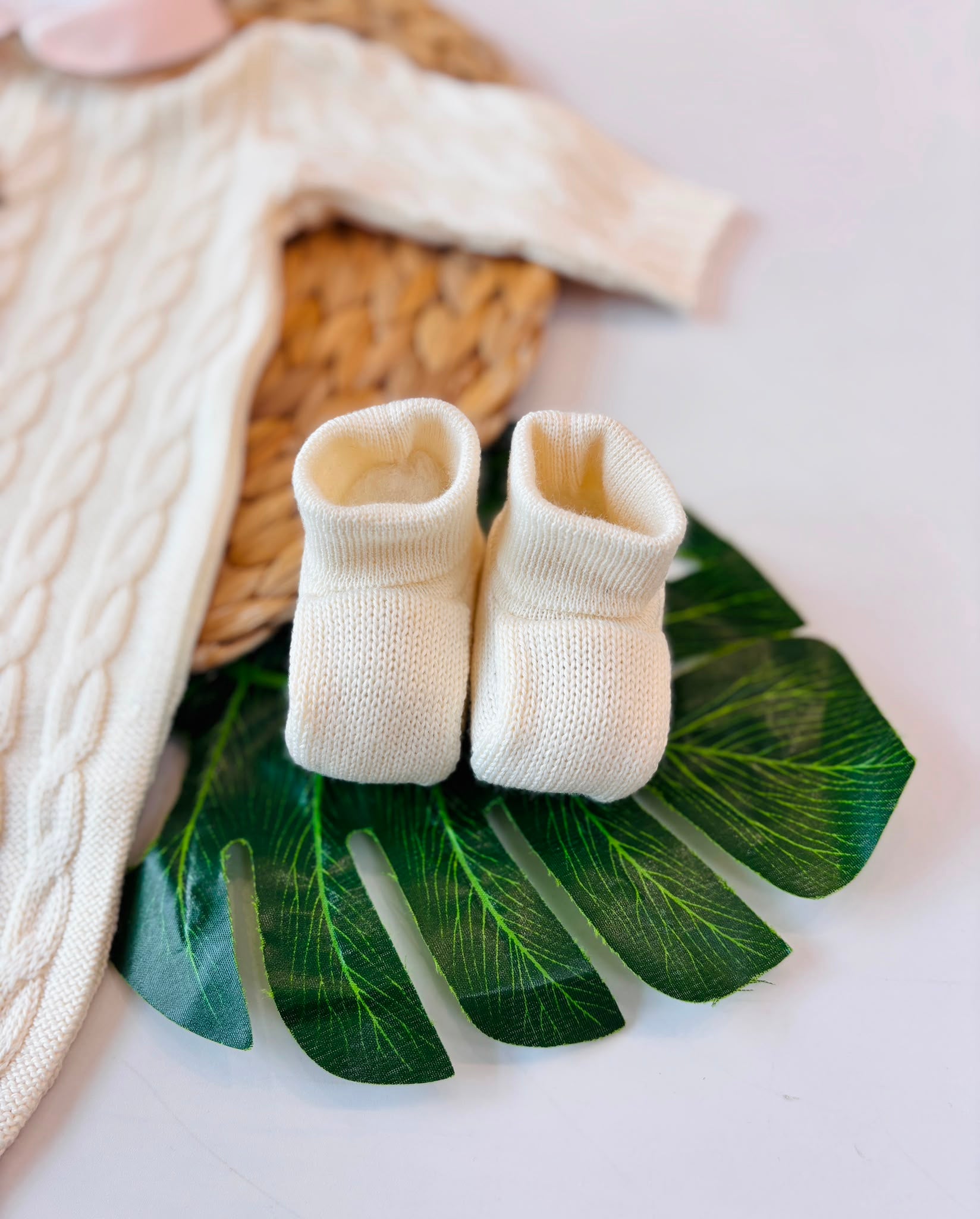 TUTINA CON SET PARURE IN LANA PANNA TRECCE