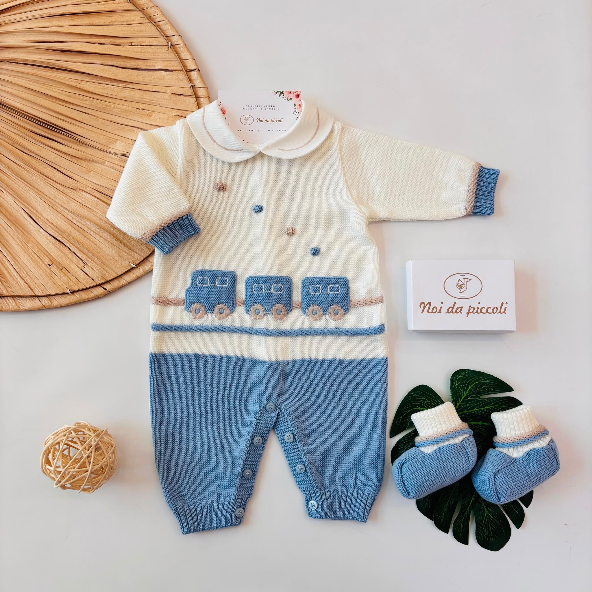 TUTINA CON BABBUCCE 100% LANA AVION TRENINO