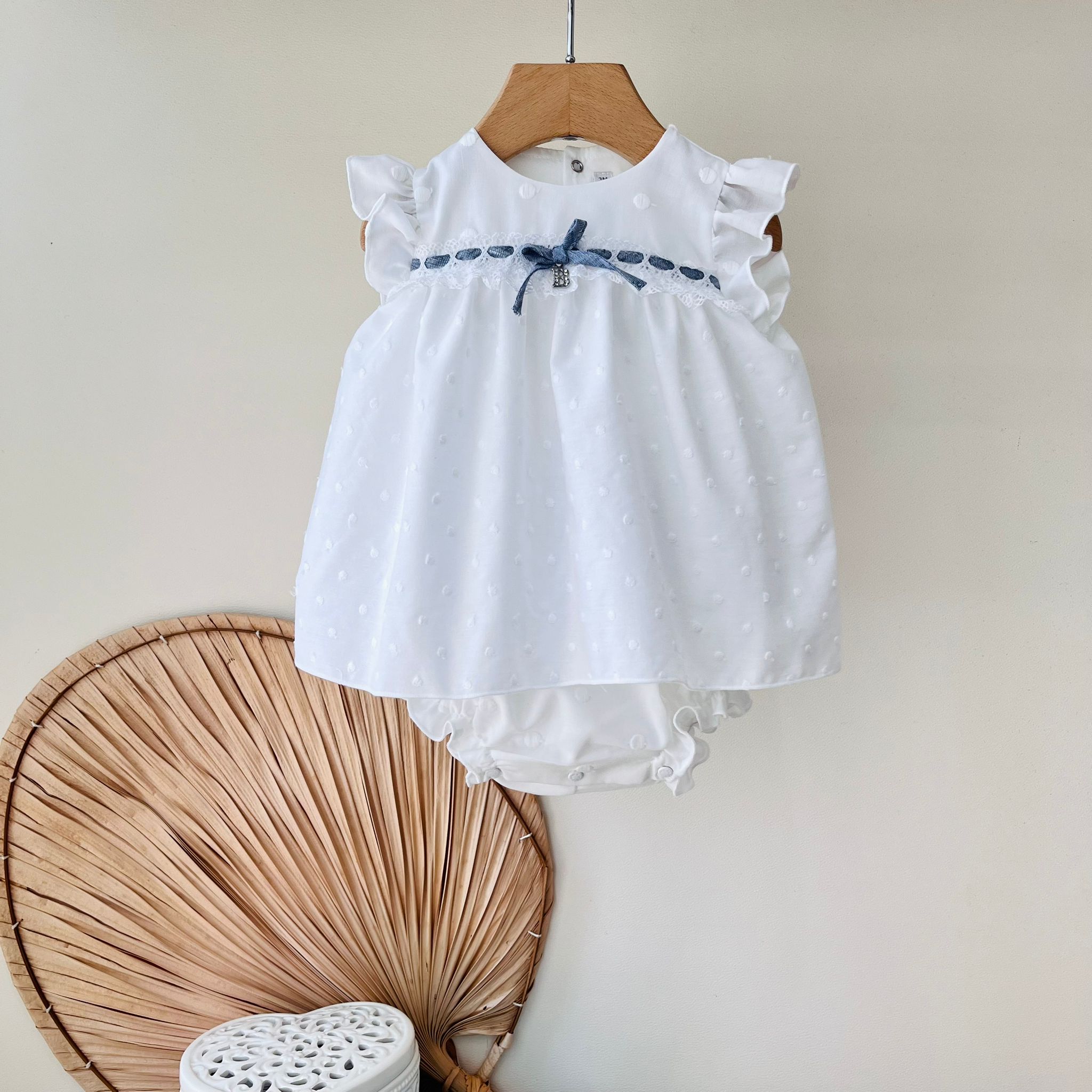 PAGLIACCETTO 100 % COTONE BIANCO E DETTAGLI DENIM - Noi da piccoli