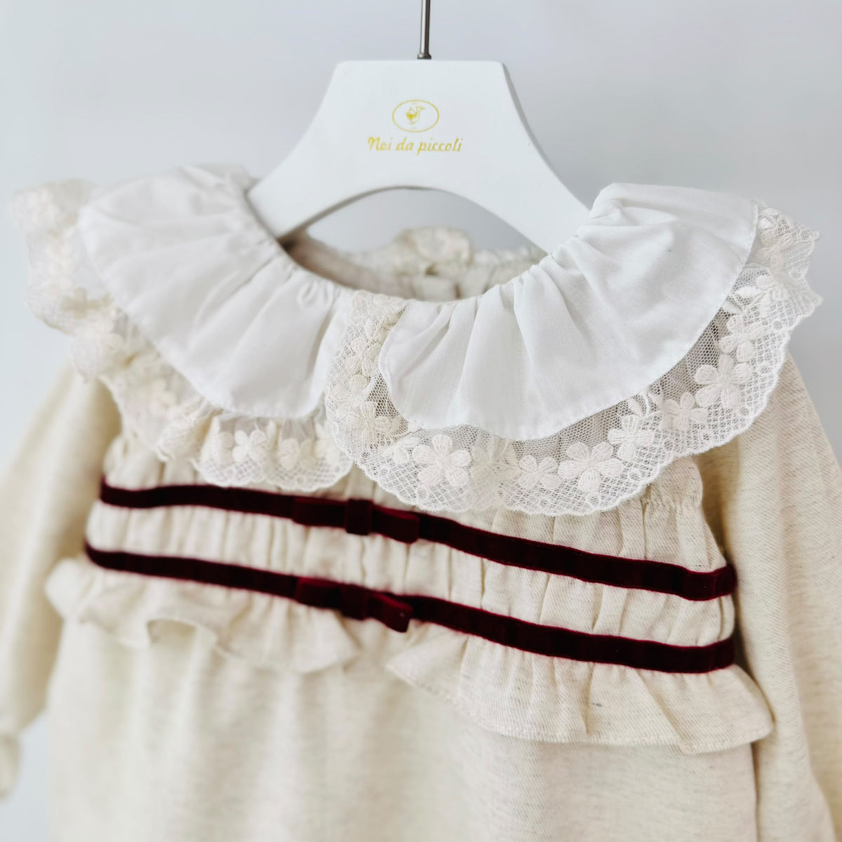 PAGLIACCETTO con dettagli in velluto e pizzo BEIGE - Noi da piccoli