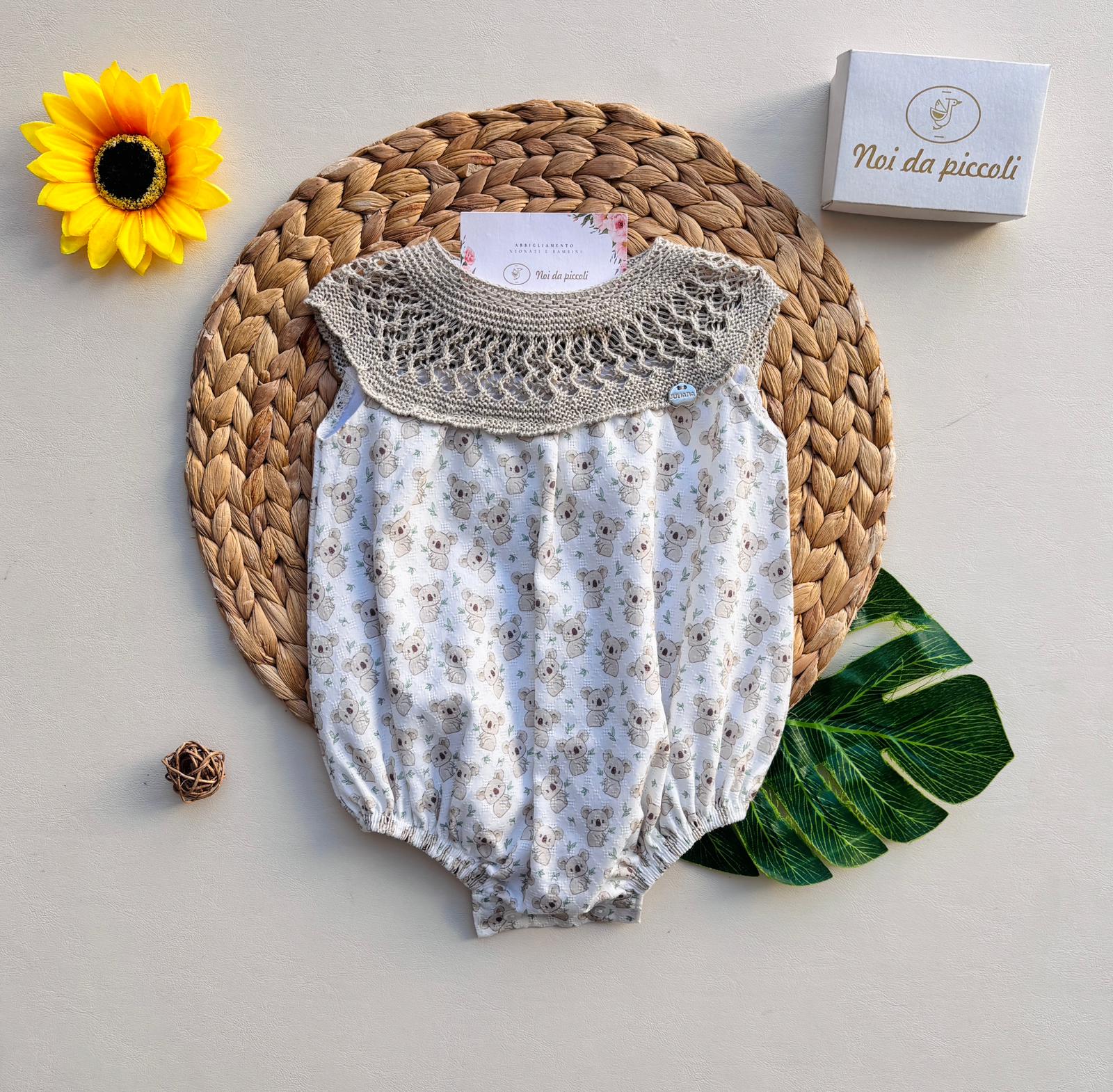 PAGLIACCETTO IN COTONE CON RICAMI E PICCOLI KOALA BEIGE - Noi da piccoli