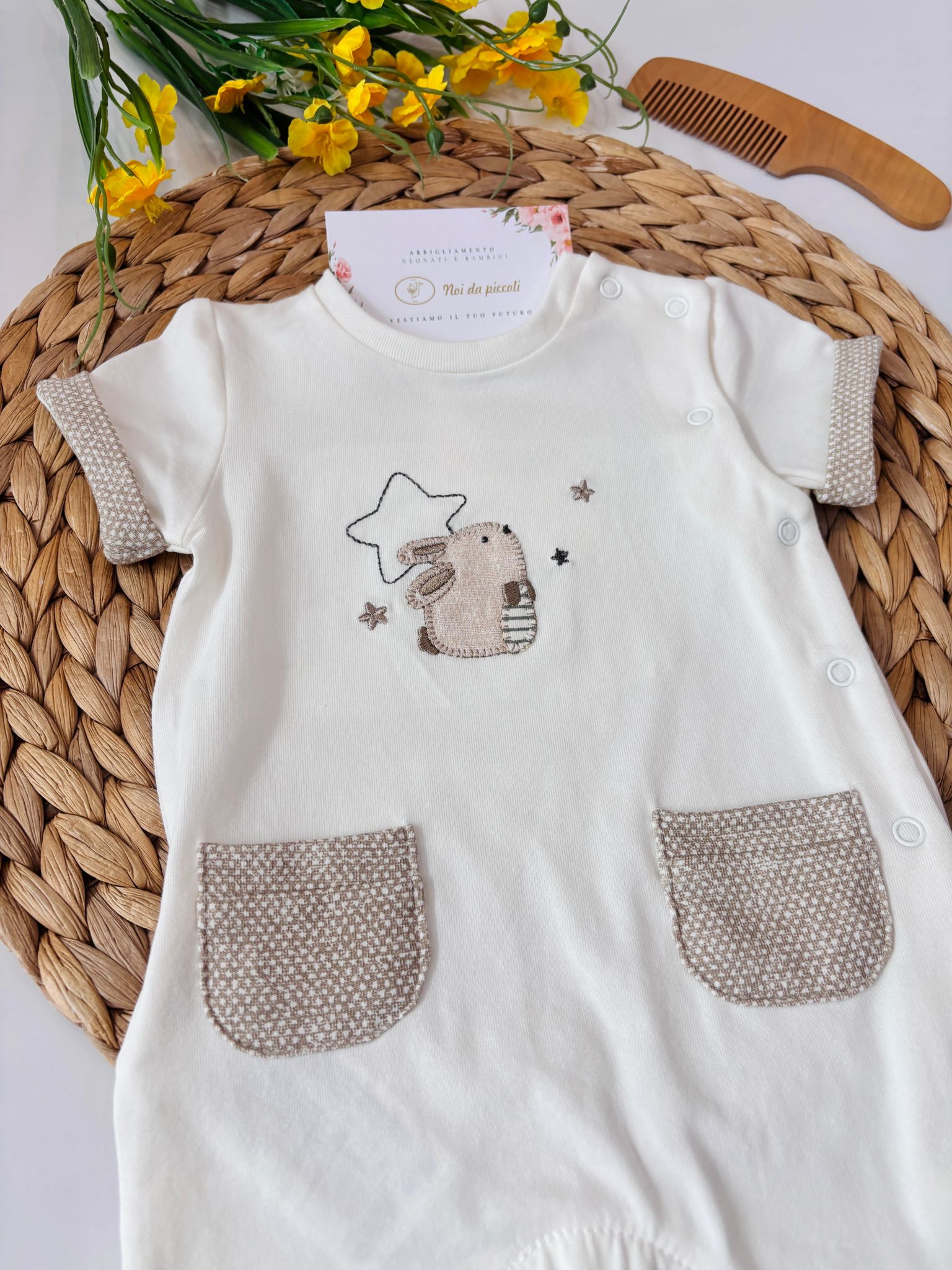 PAGLIACCETTO IN COTONE CON SCOIATTOLO BIANCO BEIGE - Noi da piccoli