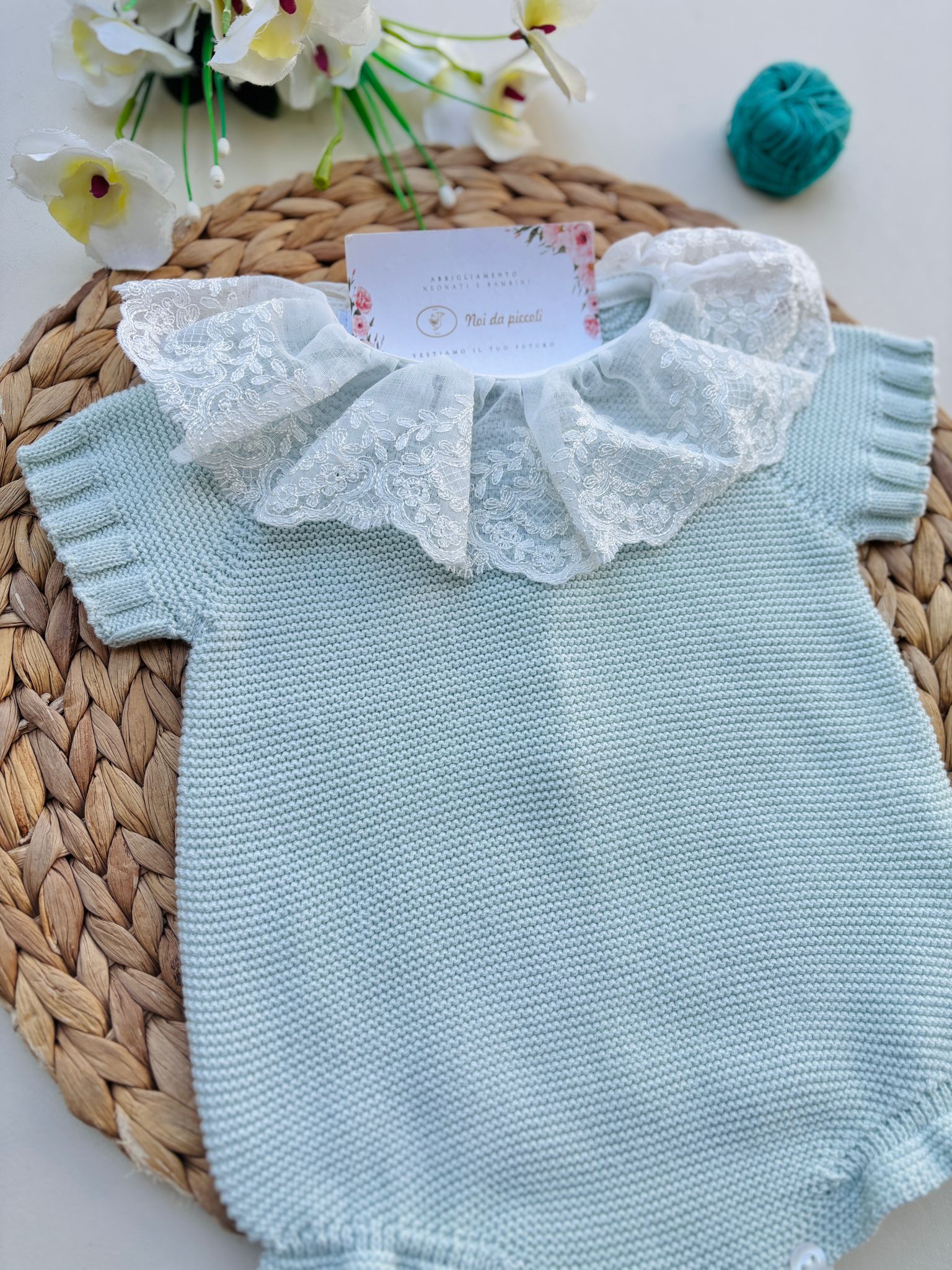 PAGLIACCETTO IN COTONE E ACRILICO CON COLLETTO MERLETTATO VERDE - Noi da piccoli
