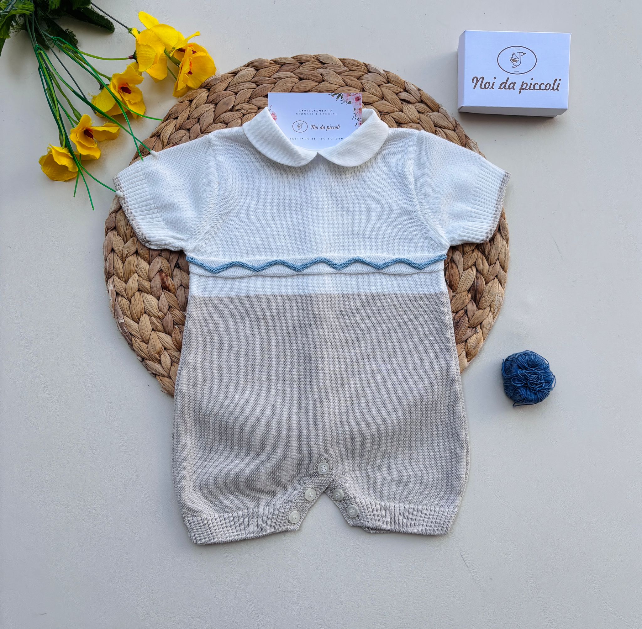 PAGLIACCETTO IN FILO BEIGE E BIANCO - Noi da piccoli