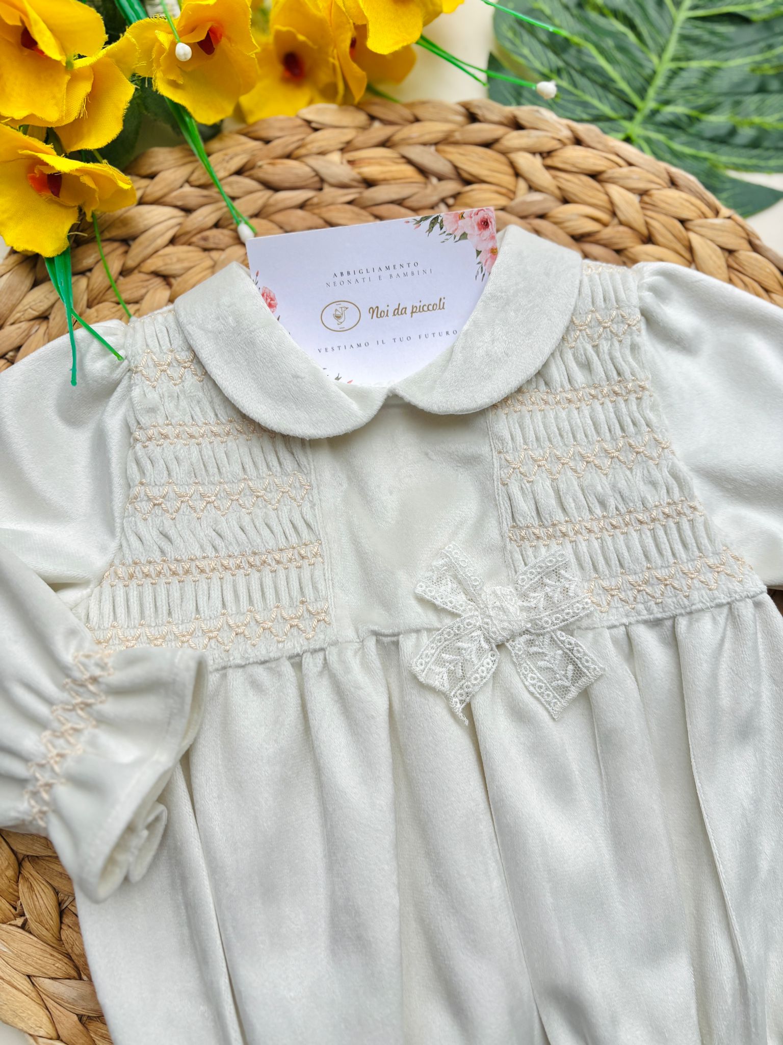 PAGLIACCETTO IN VELLUTINO CON FIOCCHETTO PANNA - Noi da piccoli