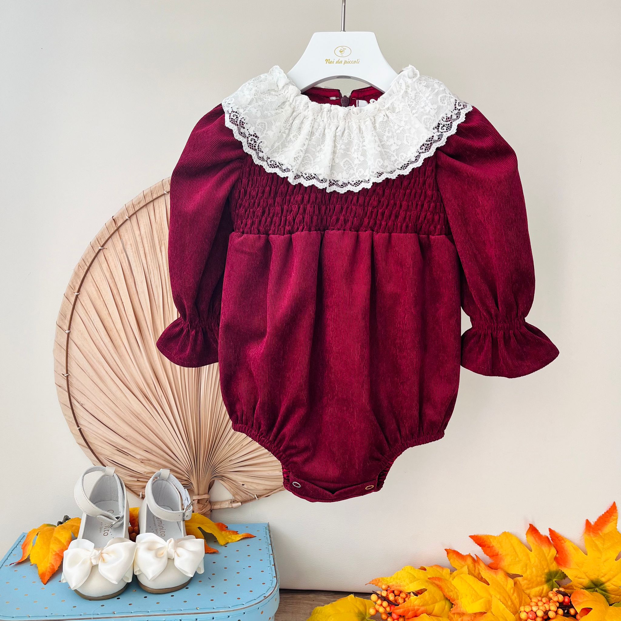 PAGLIACCETTO VELLUTO A COSTINE CON COLLETTO PIZZO BORDEAUX - Noi da piccoli