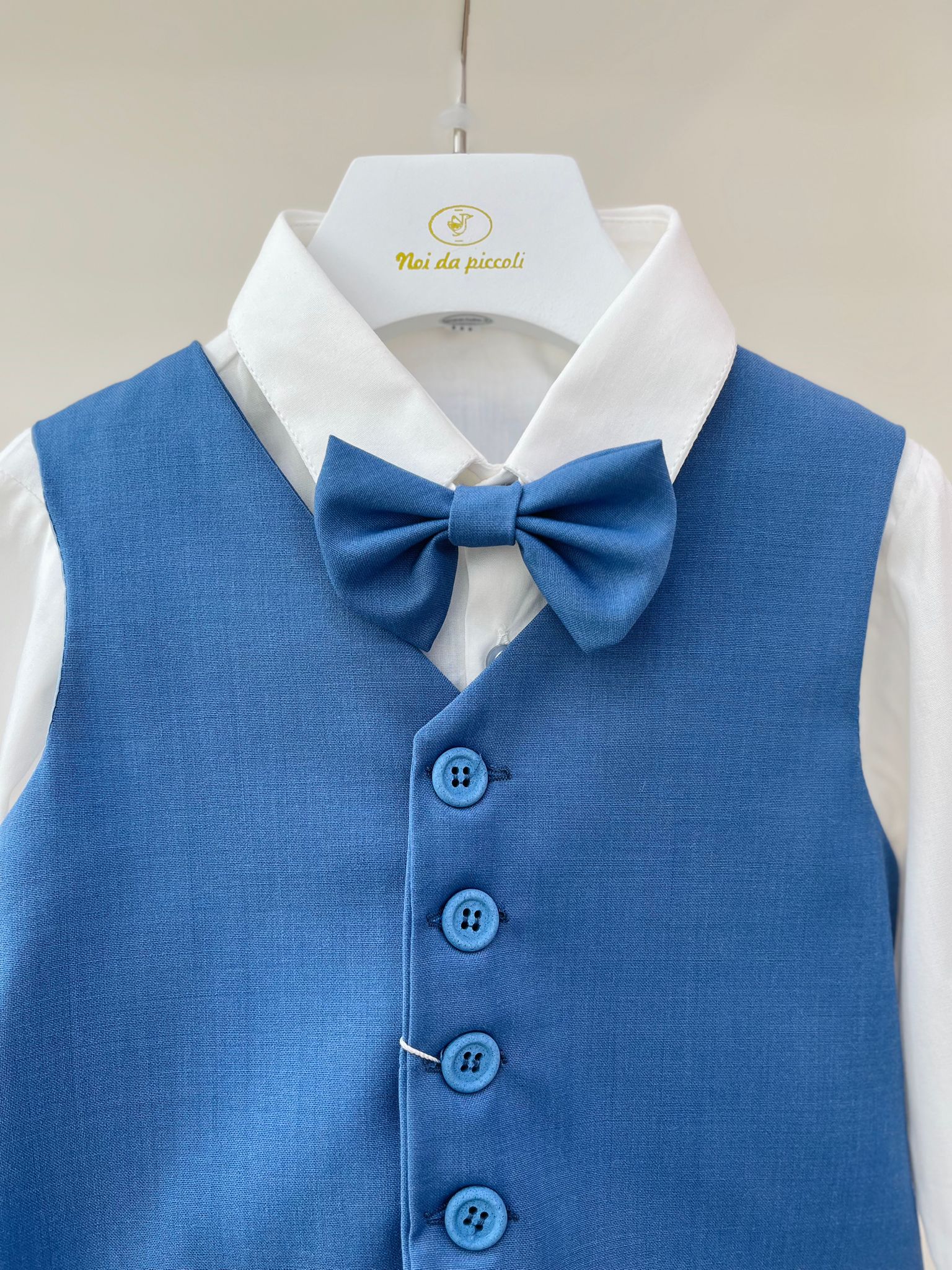 PANTALONE CON GILET E PAPILLLON ABBINATO E CAMICIA AVION - Noi da piccoli