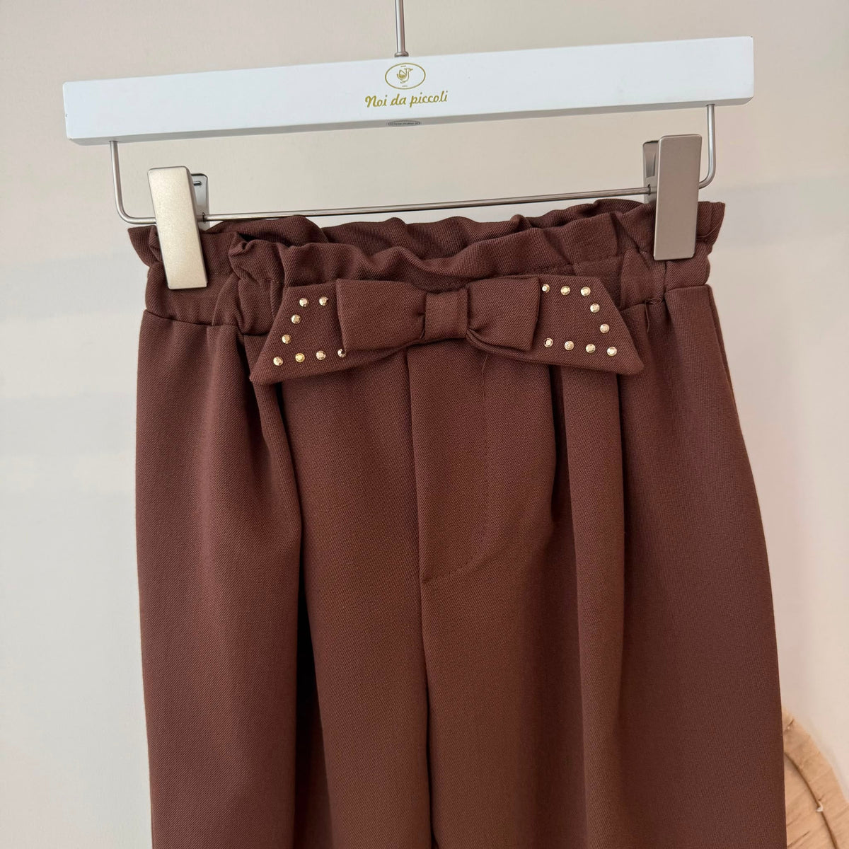 Pantalone Tessuto con Fiocco Marrone Nalù - Noi da piccoli