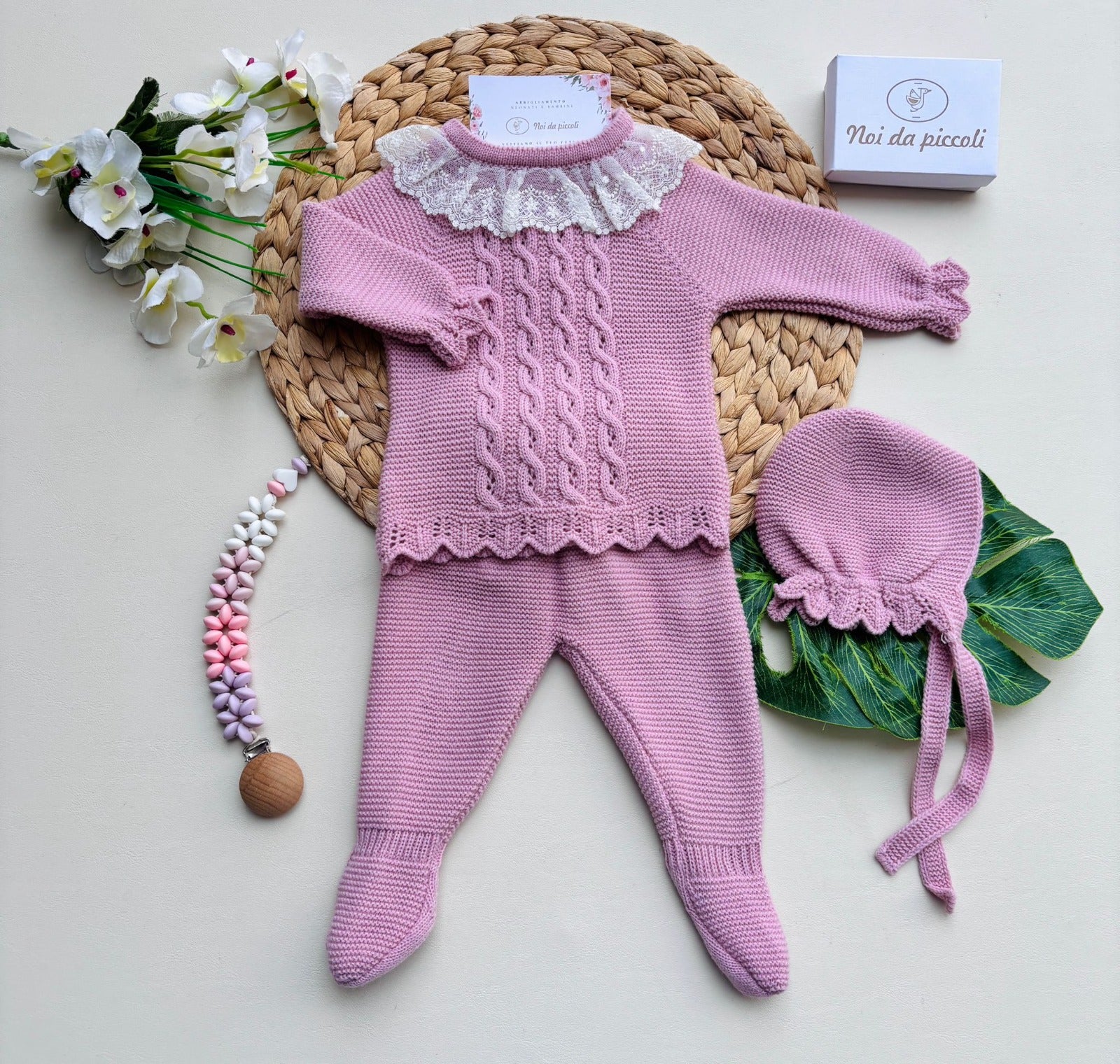 COMPLETO 2PZ CON CAPPELLINO FILATO CALDO ROSA