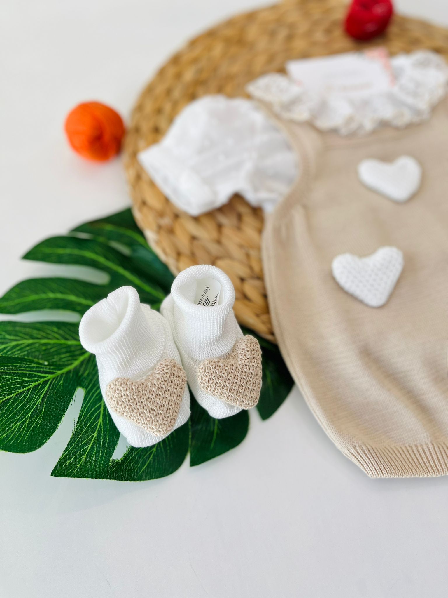 SALOPETTE CON BABBUCCE 100% FILO DI COTONE BIANCO SABBIA - Noi da piccoli