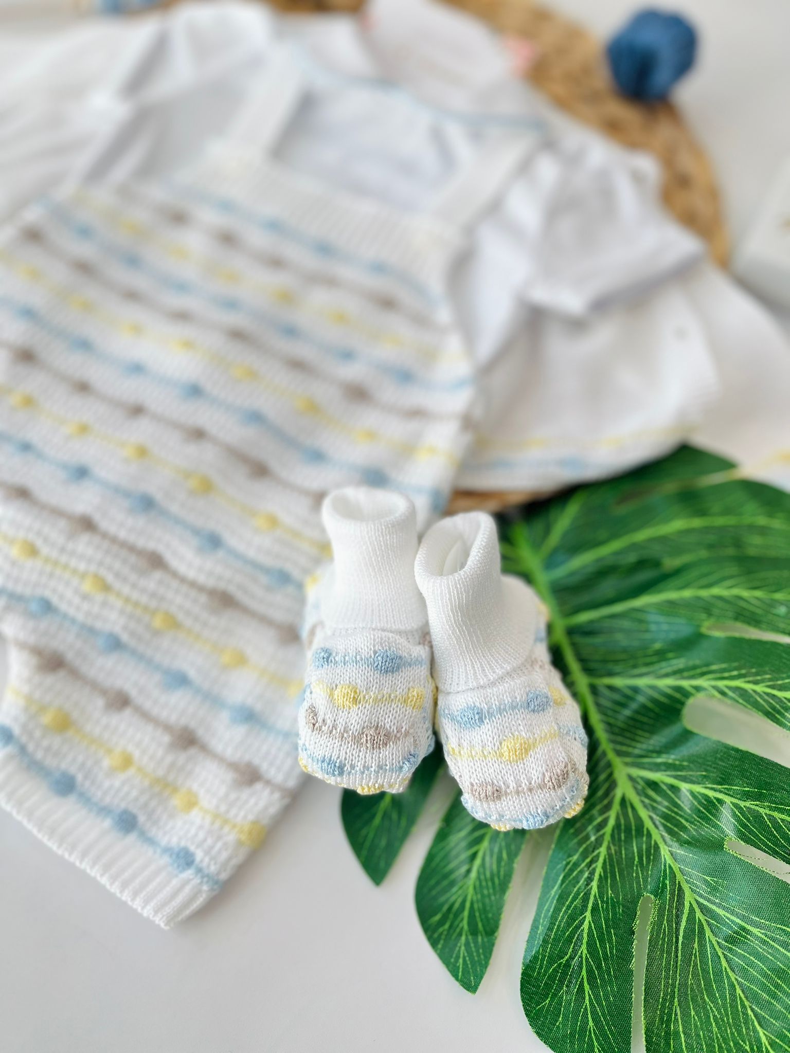 SALOPETTE CON BABBUCCE 100% FILO DI COTONE POLVERE MULTICOLOR - Noi da piccoli