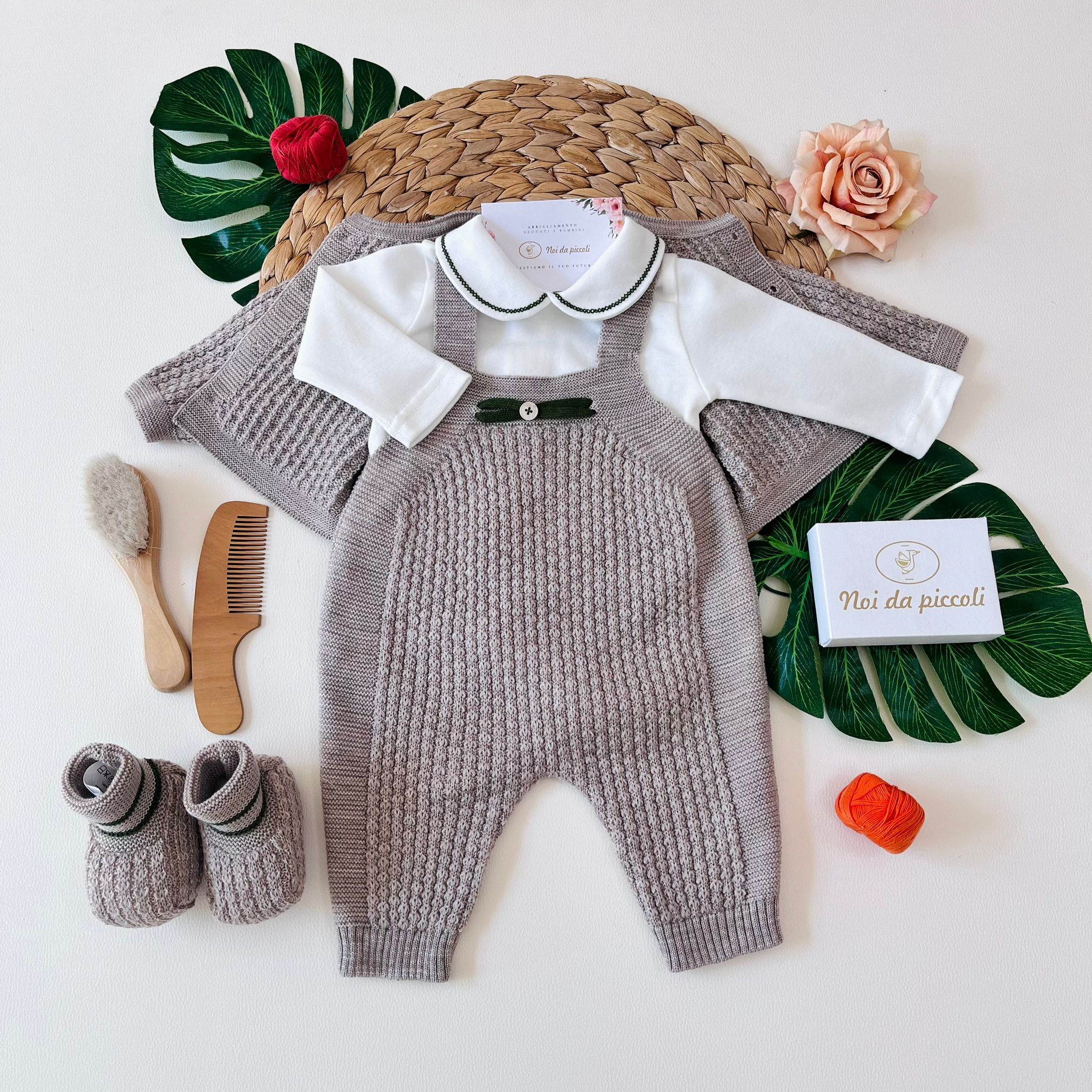 SALOPETTE CON BABBUCCE 100% LANA TORTORA VERDE OLIVA - Noi da piccoli