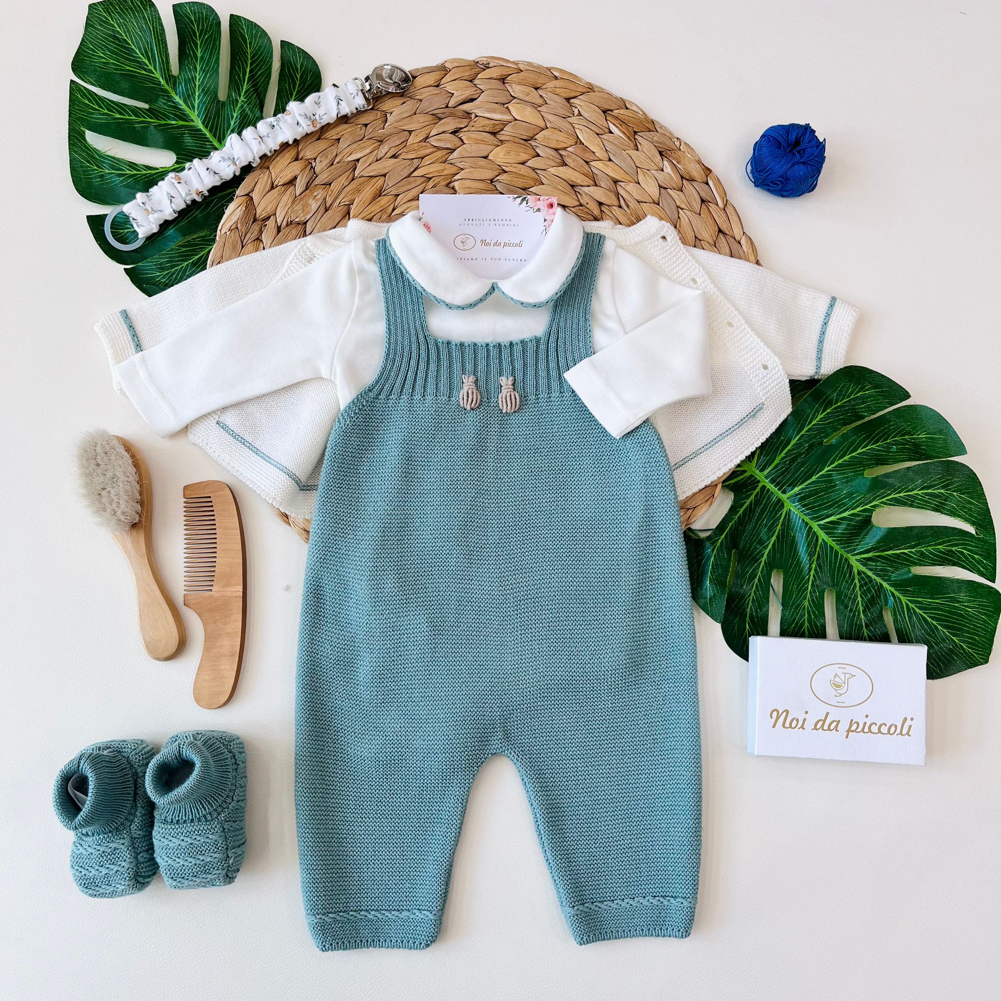 SALOPETTE CON BABBUCCE 100% LANA VANIGLIA VERDE SALVIA - Noi da piccoli