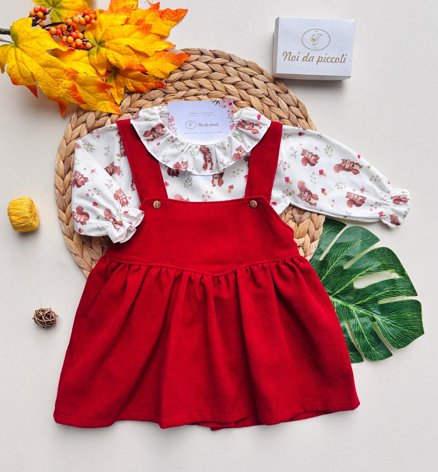 SALOPETTE CON BLUSA CEREZA VELLUTINO A COSTINE ROSSO - Noi da piccoli