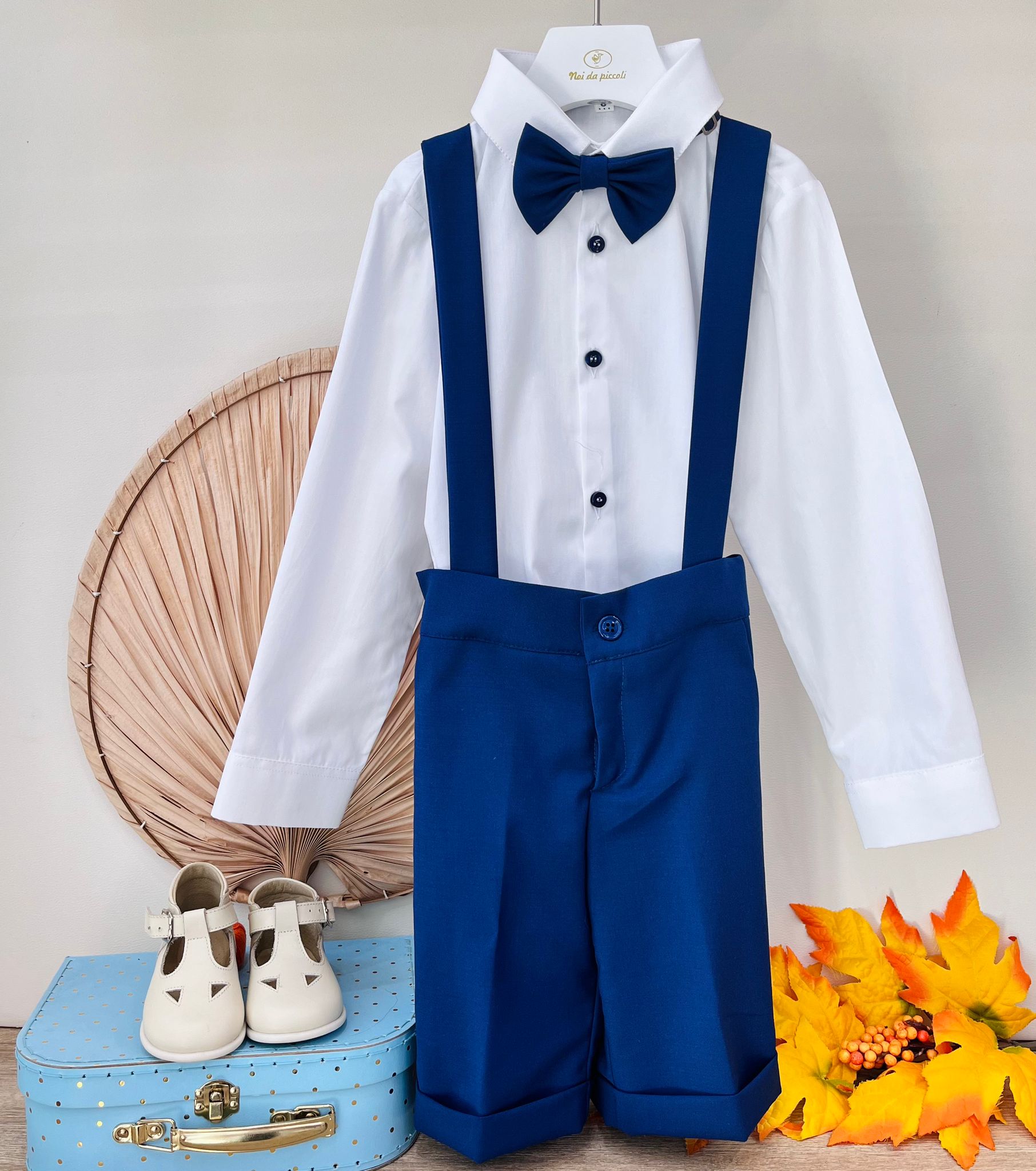 SALOPETTE CON CAMICIA E PAPILLON ABBINATO BLU - Noi da piccoli