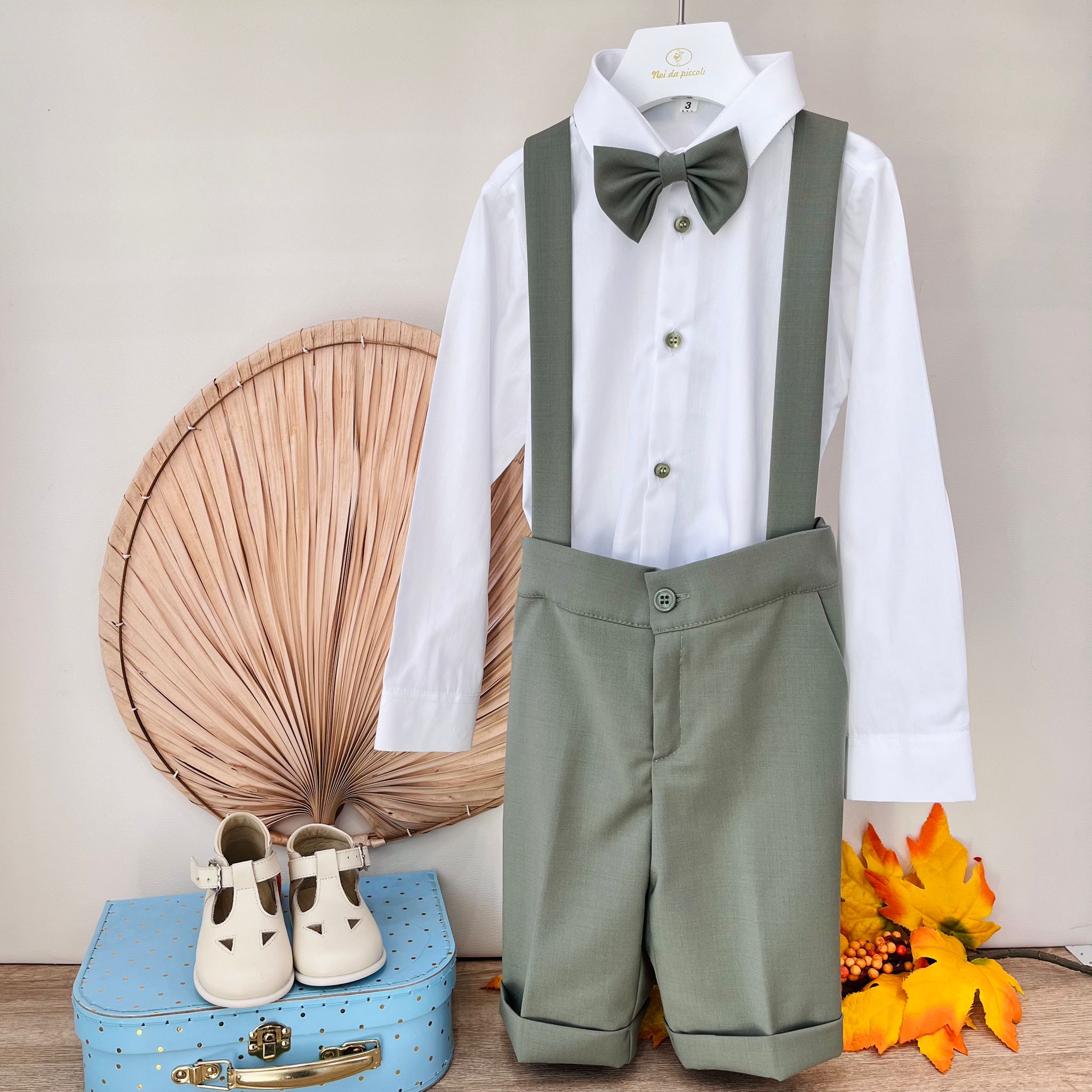 SALOPETTE CON CAMICIA E PAPILLON ABBINATO VERDE BOTTIGLIA - Noi da piccoli