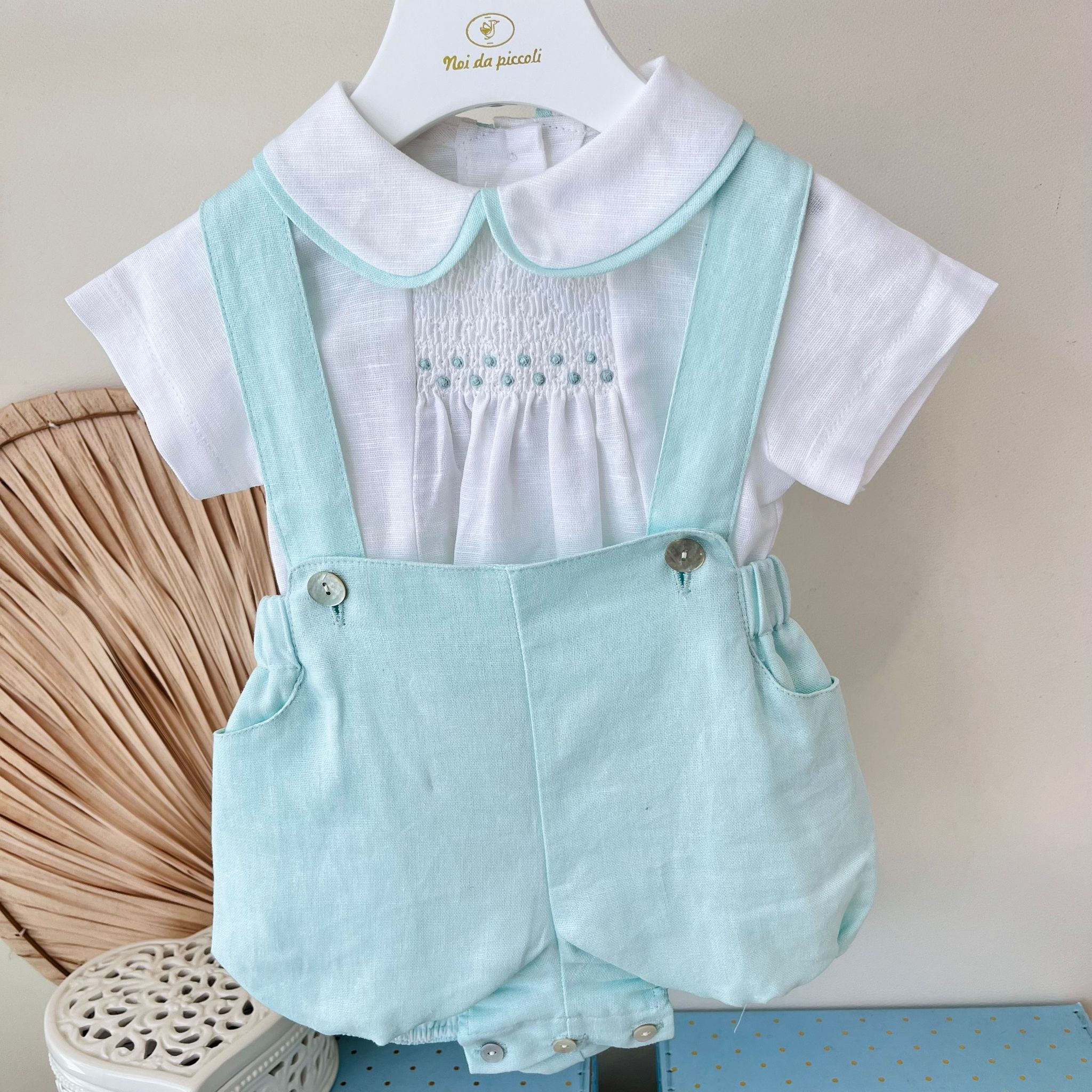 SALOPETTE CON CAMICINA IN COTONE E LINO BIANCO VERDE - Noi da piccoli