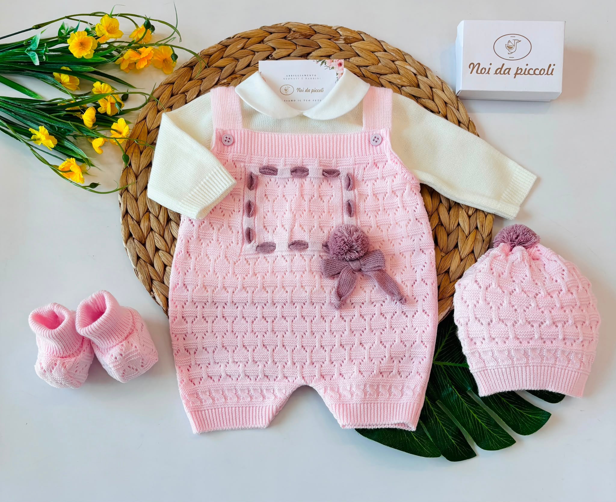 SALOPETTE CON PARURE IN LANA ROSA - Noi da piccoli
