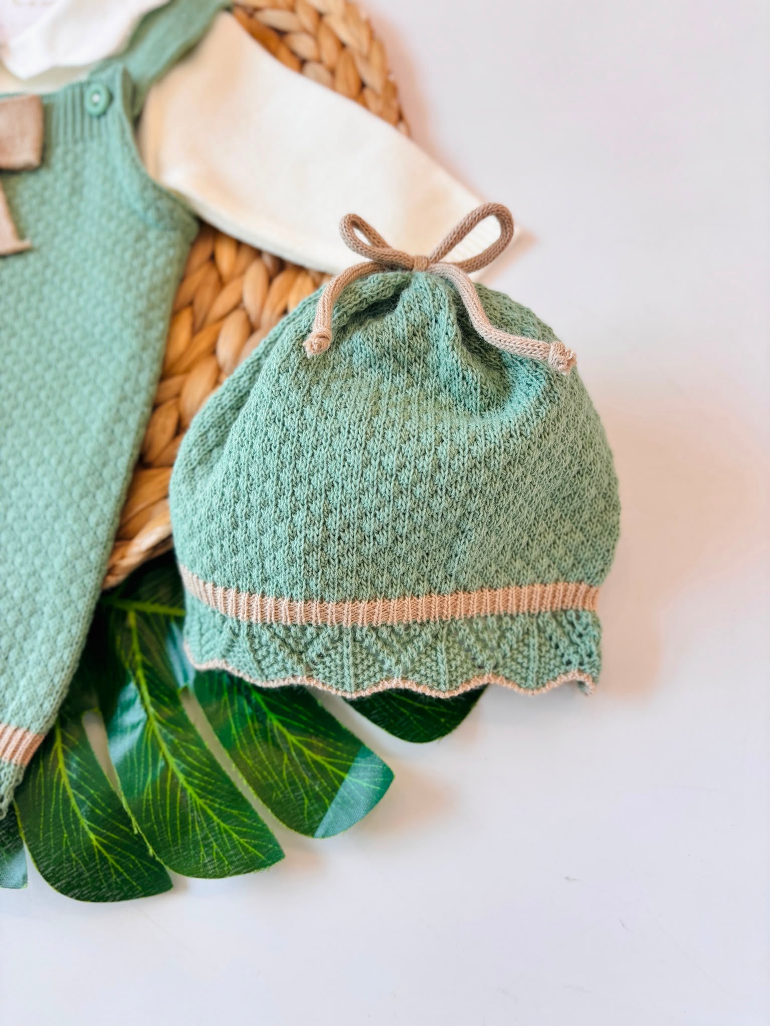 SALOPETTE CON PARURE IN LANA VERDE - Noi da piccoli