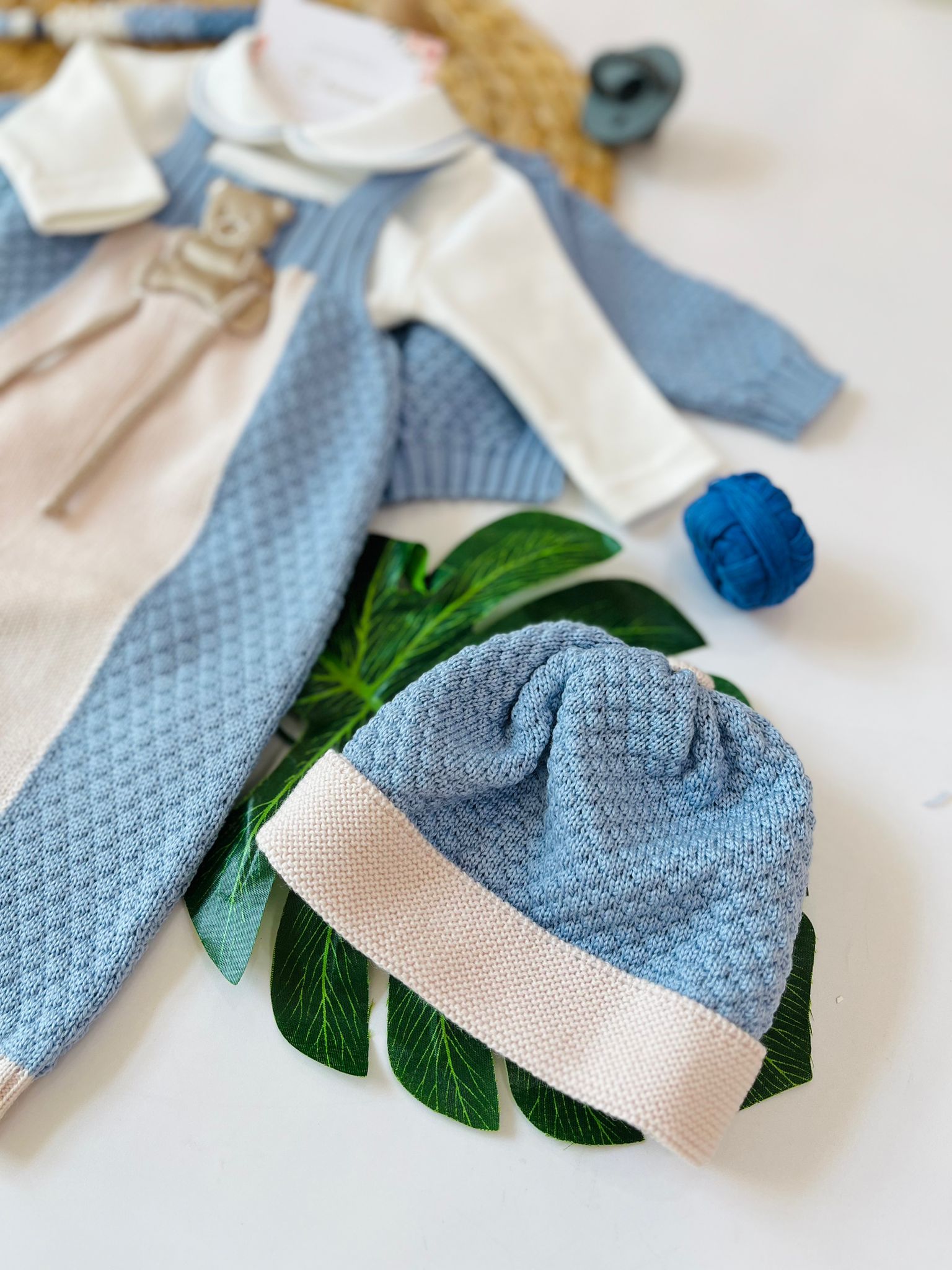 SALOPETTE CON PARURE NATURALBIO 100% LANA CIELO POLVERE - Noi da piccoli