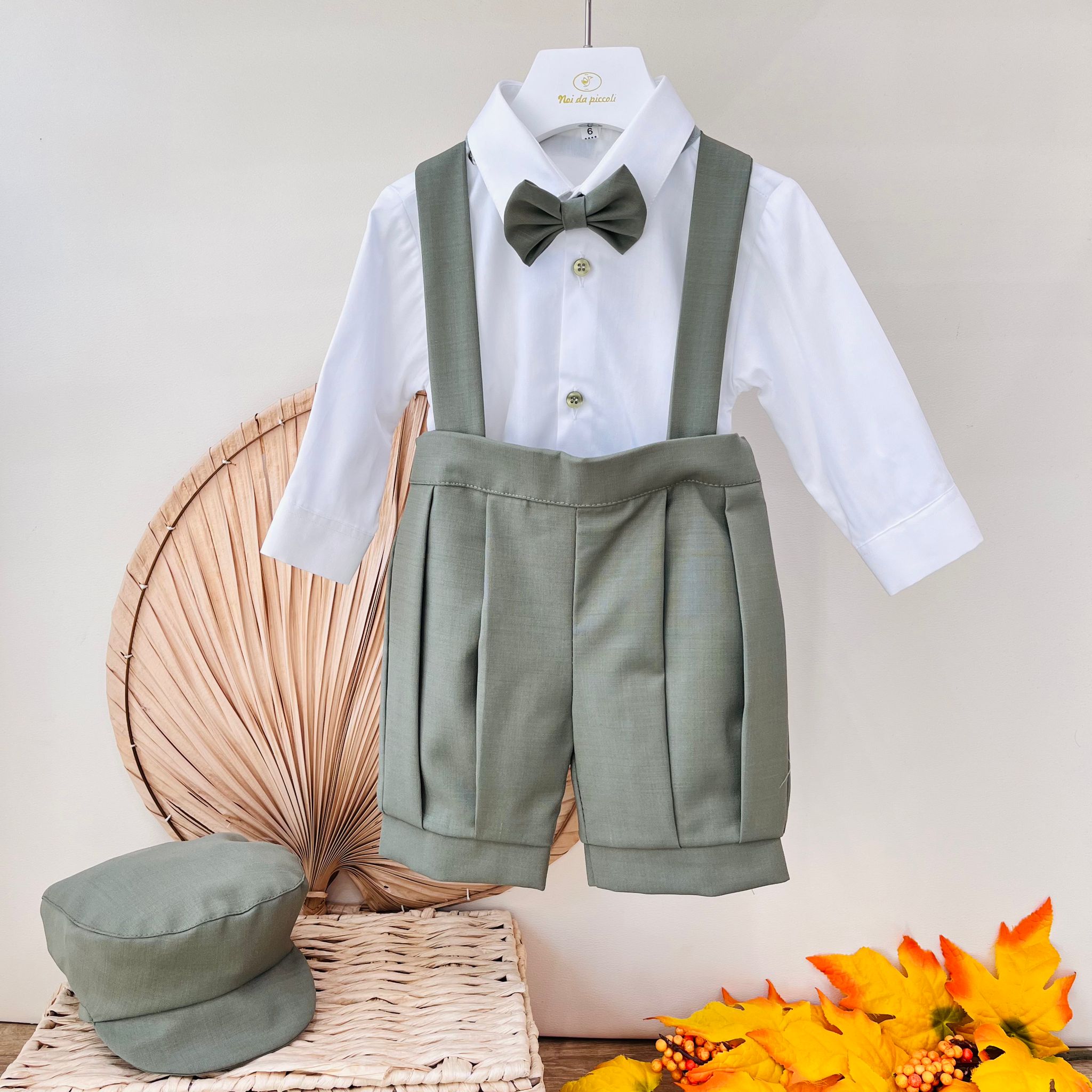 SALOPETTE E CAMICIA CON PAPILLON ABBINATO VERDE BOTTIGLIA - Noi da piccoli