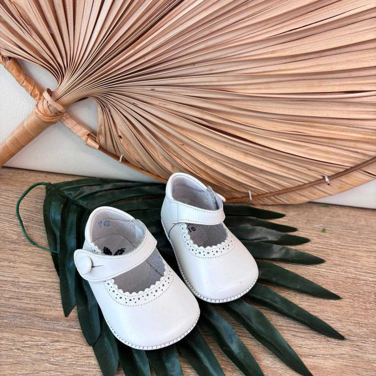 Scarpa Bambolina Culla Bianco Sardon