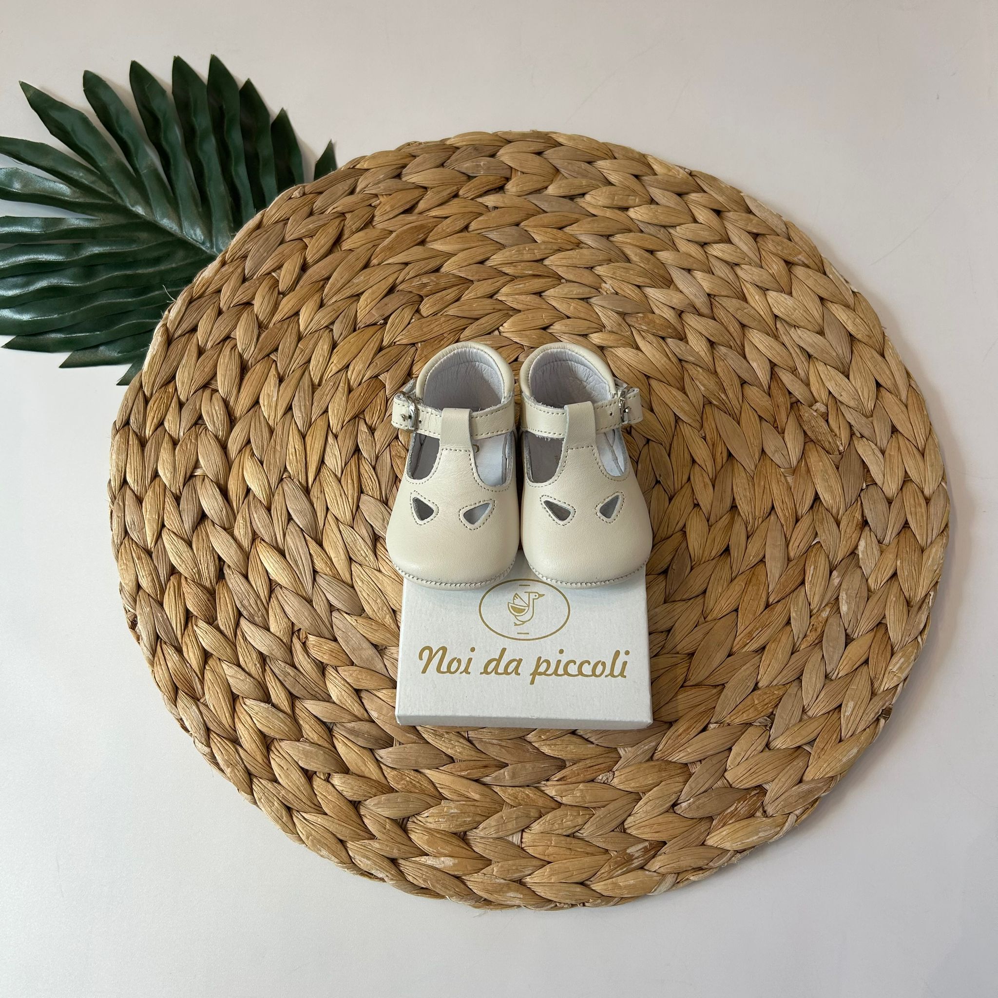 SCARPA CULLA OCCHIELLO IN PELLE AVORIO TENUE - Noi da piccoli
