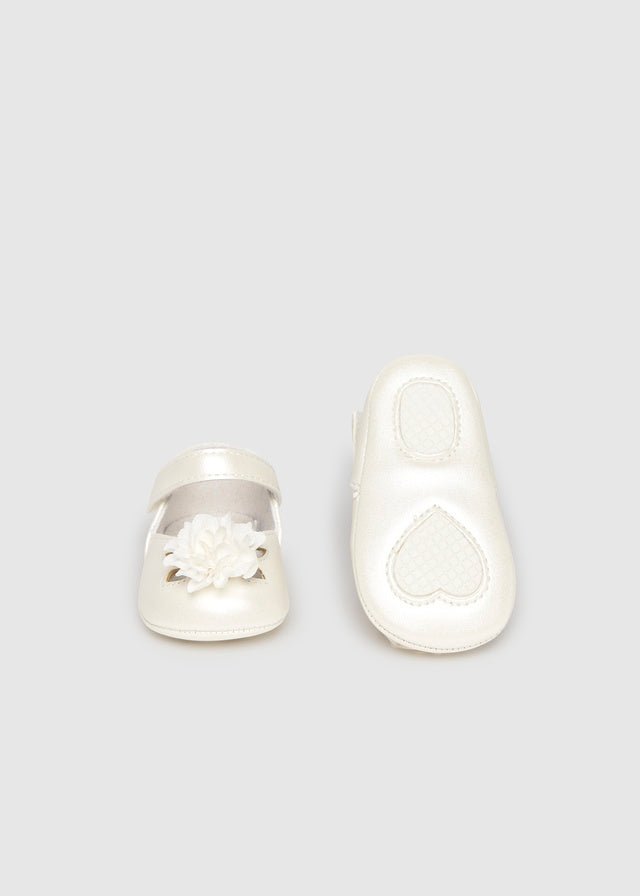 SCARPINE CULLA CON FIORELLINI BIANCO - Noi da piccoli