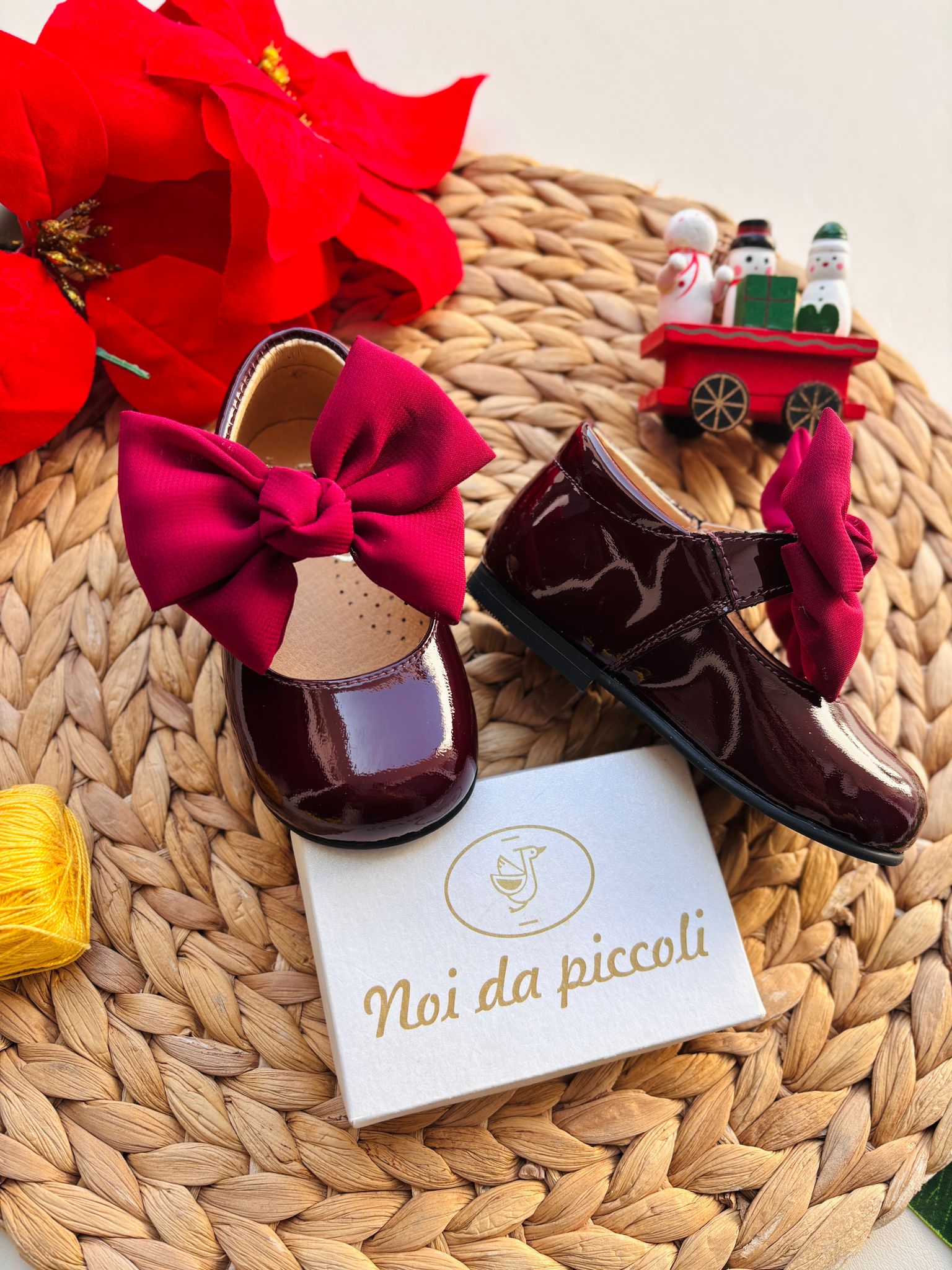 SCARPINE IN PELLE CON FIOCCHETTO BORDEAUX - Noi da piccoli