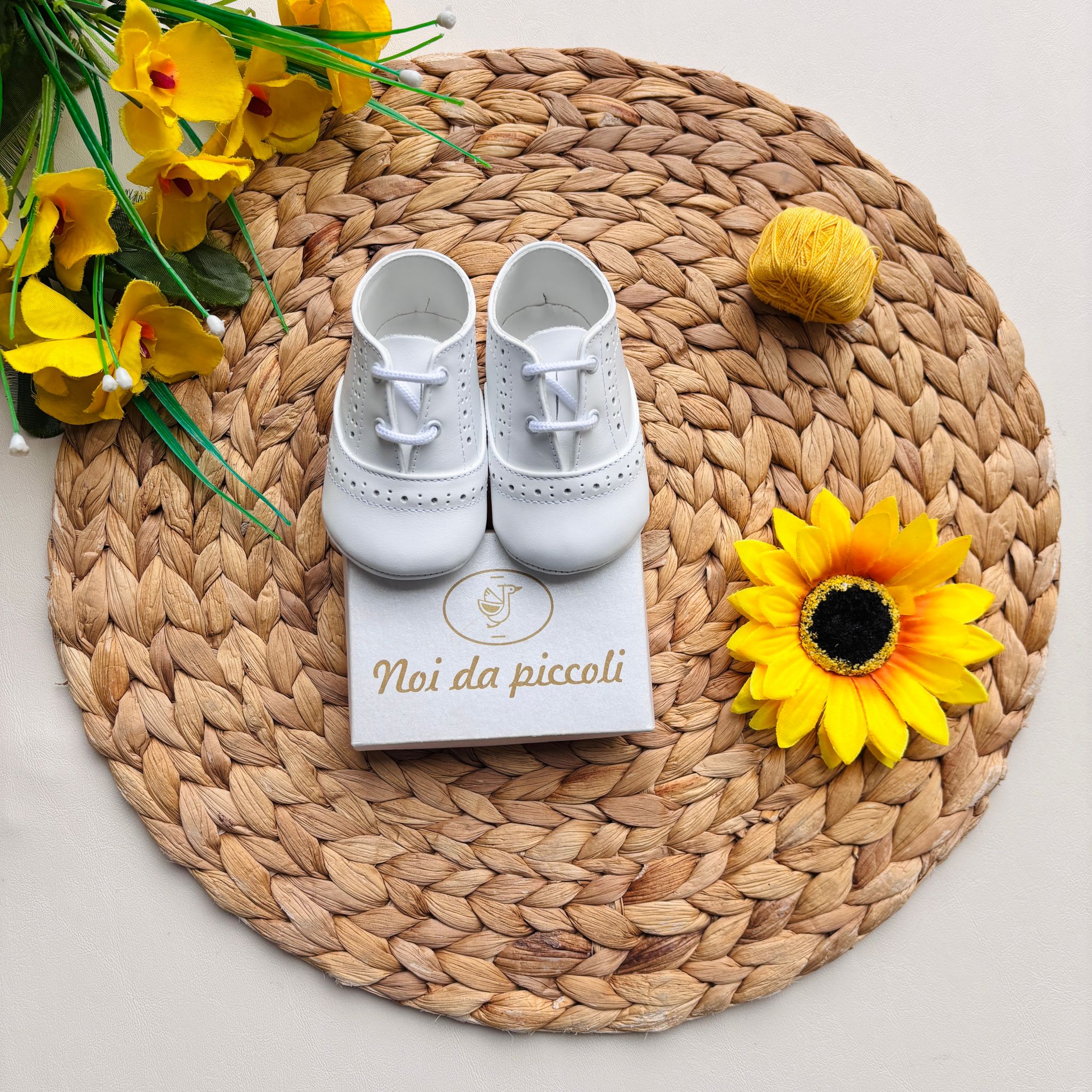 SCARPINE IN TESSUTO E PELLE CON PUNTINI BIANCO - Noi da piccoli