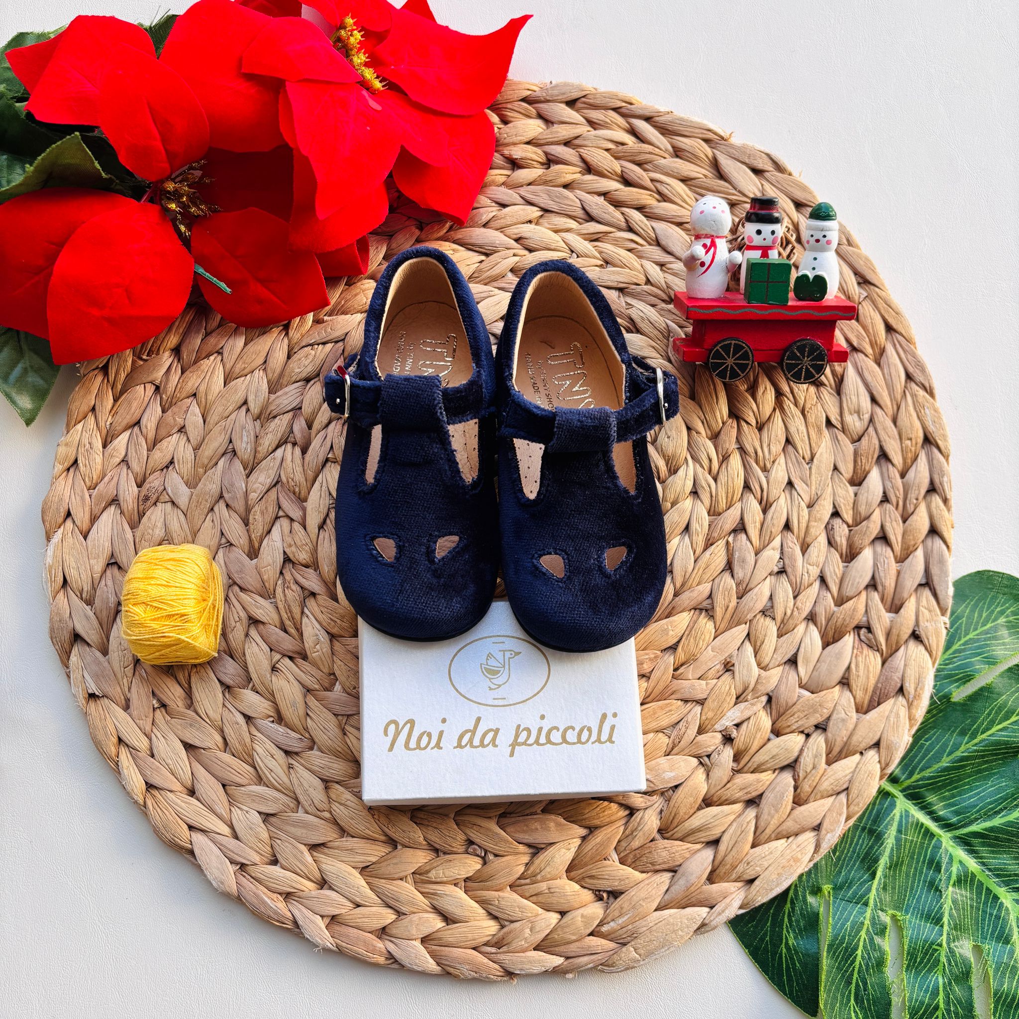 SCARPINE IN VELLUTINO MARINO - Noi da piccoli